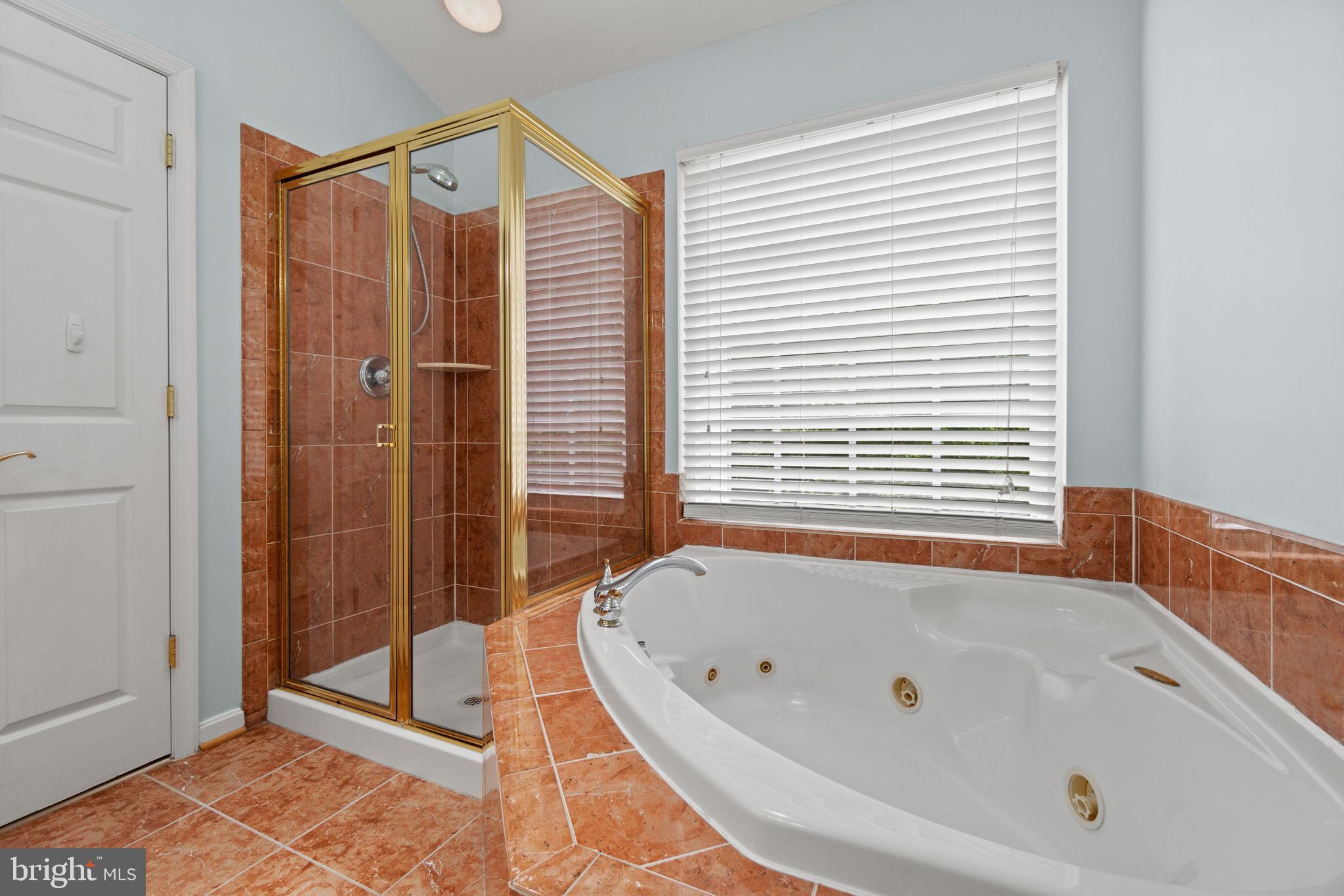 AZALEA WOODS - Residential