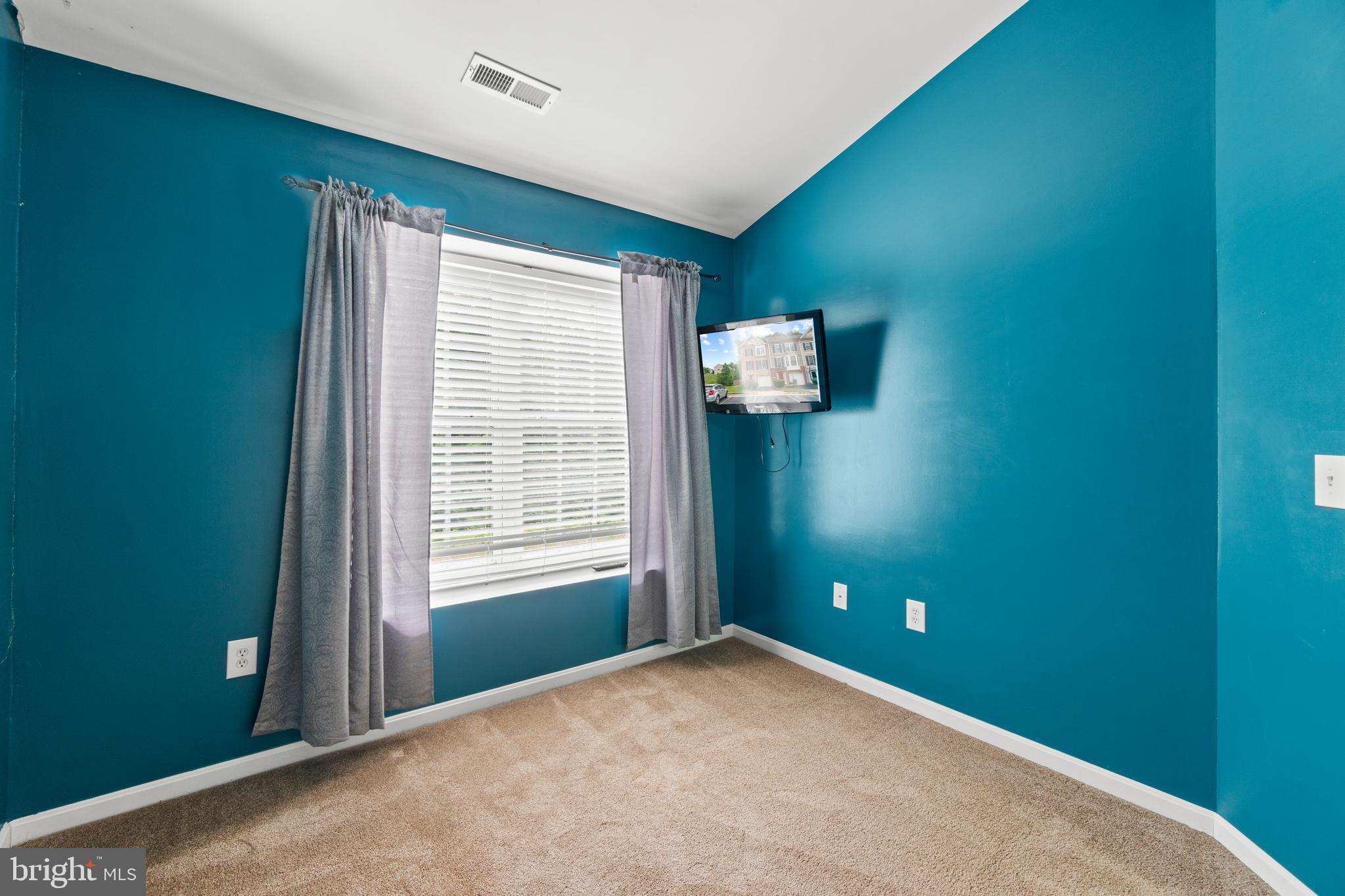 AZALEA WOODS - Residential