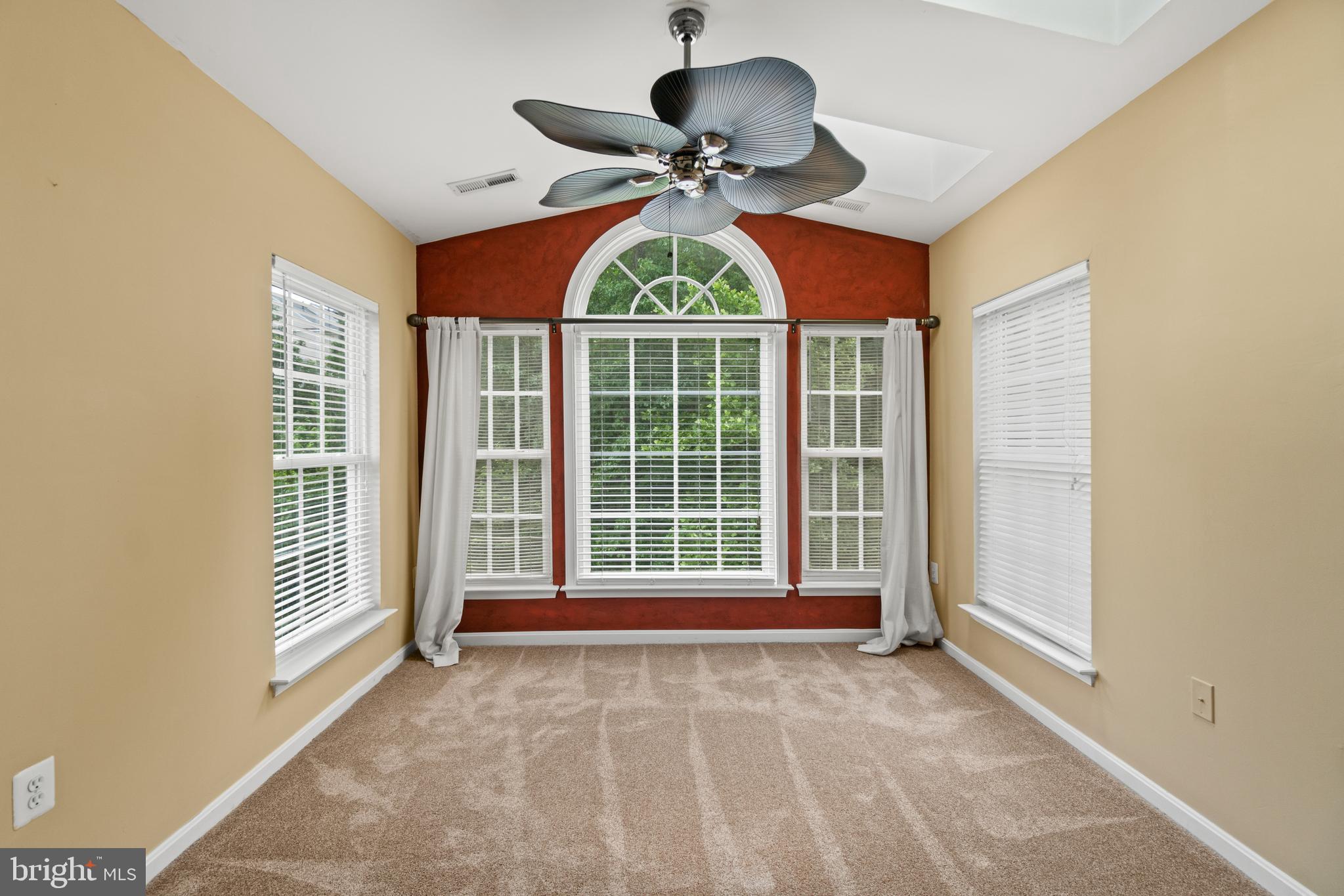 AZALEA WOODS - Residential