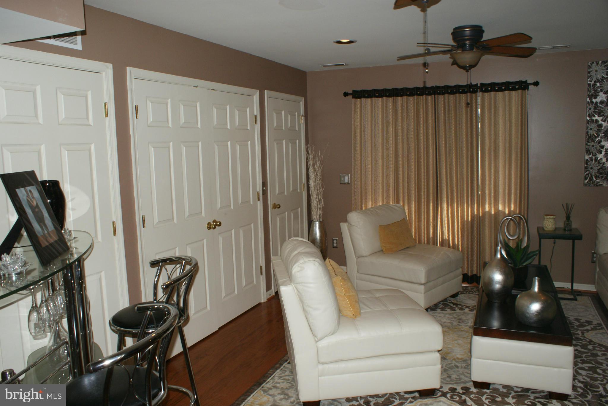 CARROLLWOOD MANOR - Residential Lease