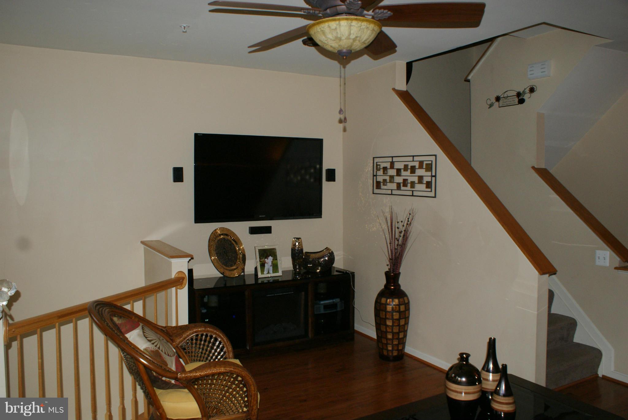 CARROLLWOOD MANOR - Residential Lease