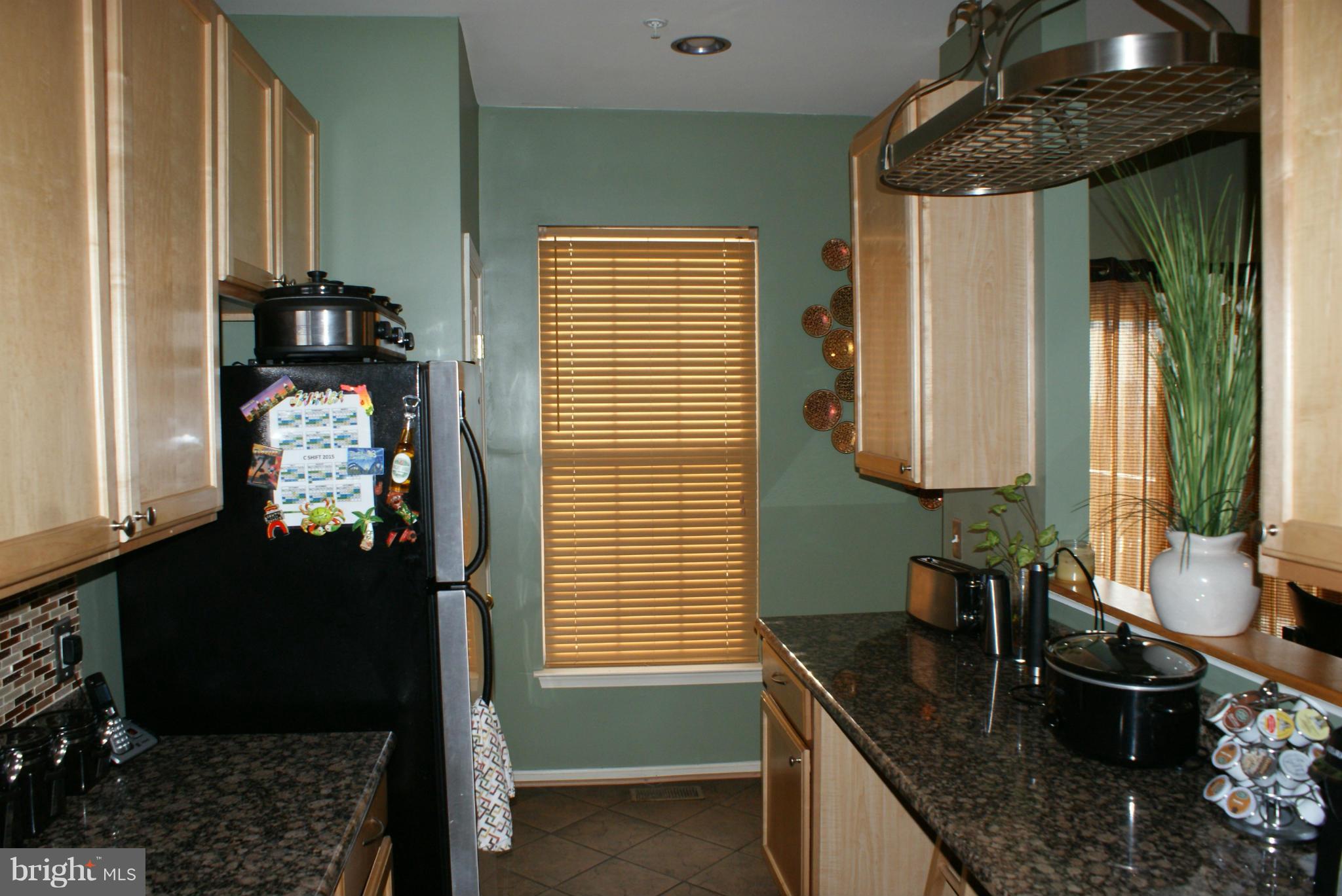 CARROLLWOOD MANOR - Residential Lease