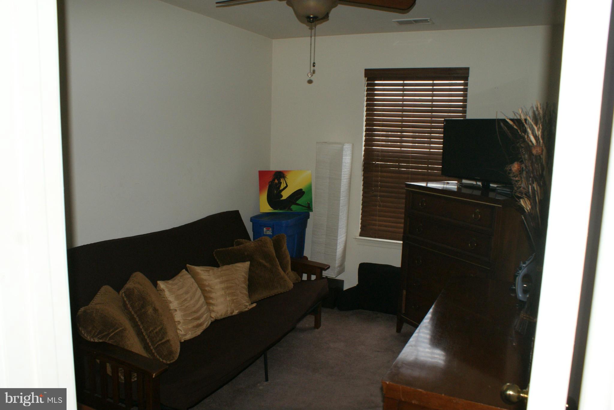 CARROLLWOOD MANOR - Residential Lease