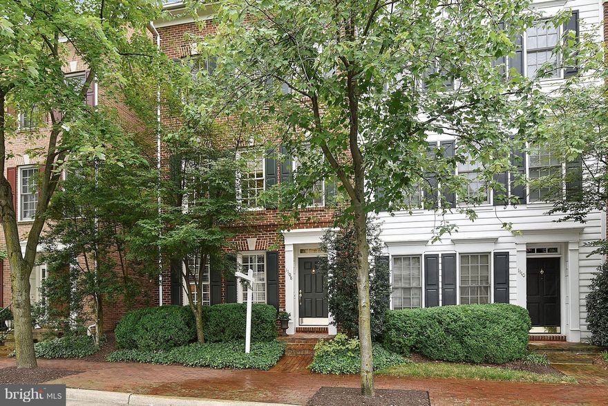 MUST SELL! HUGE PRICE DROP Walk to everything! 2250 Sq.feet. 3 bedroom, 3.5 bath townhome in sought after Old Town Village. Beautifully renovated kitchen. Formal DR and LR with gas fireplace, inviting deck and 2 car garage. Comfy family room, enormous loft/bedroom/office. Picturesque courtyard, pool, community center, fitness area. Walk metro, Wholefoods, and everything else Old Town has to offer.