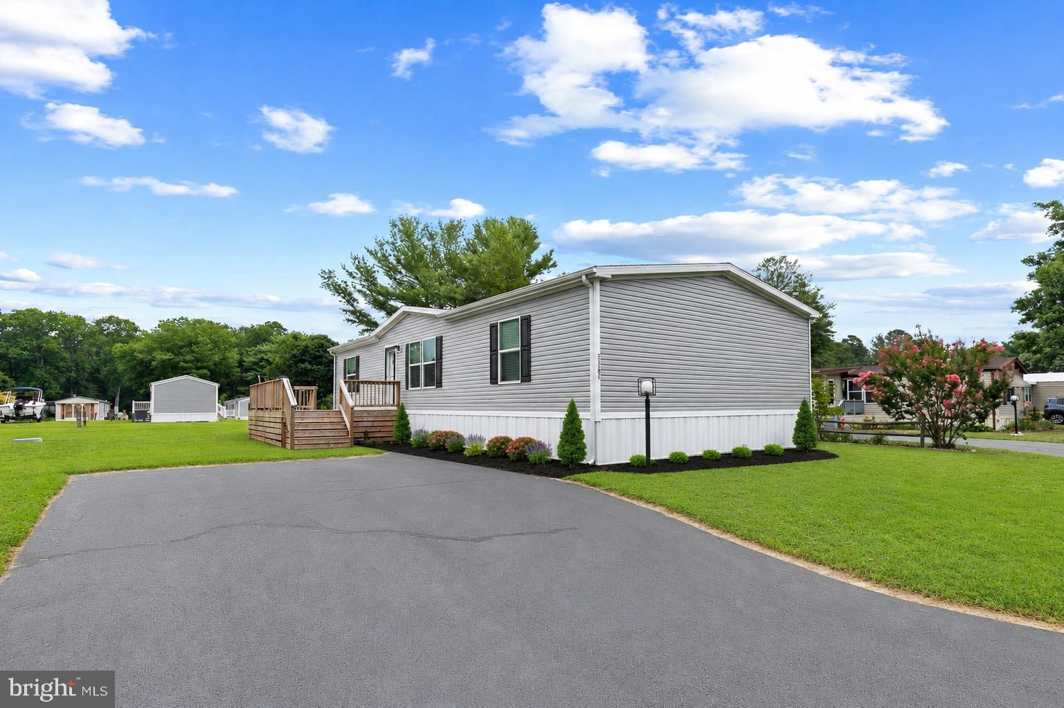 23295 MARTIN LANE