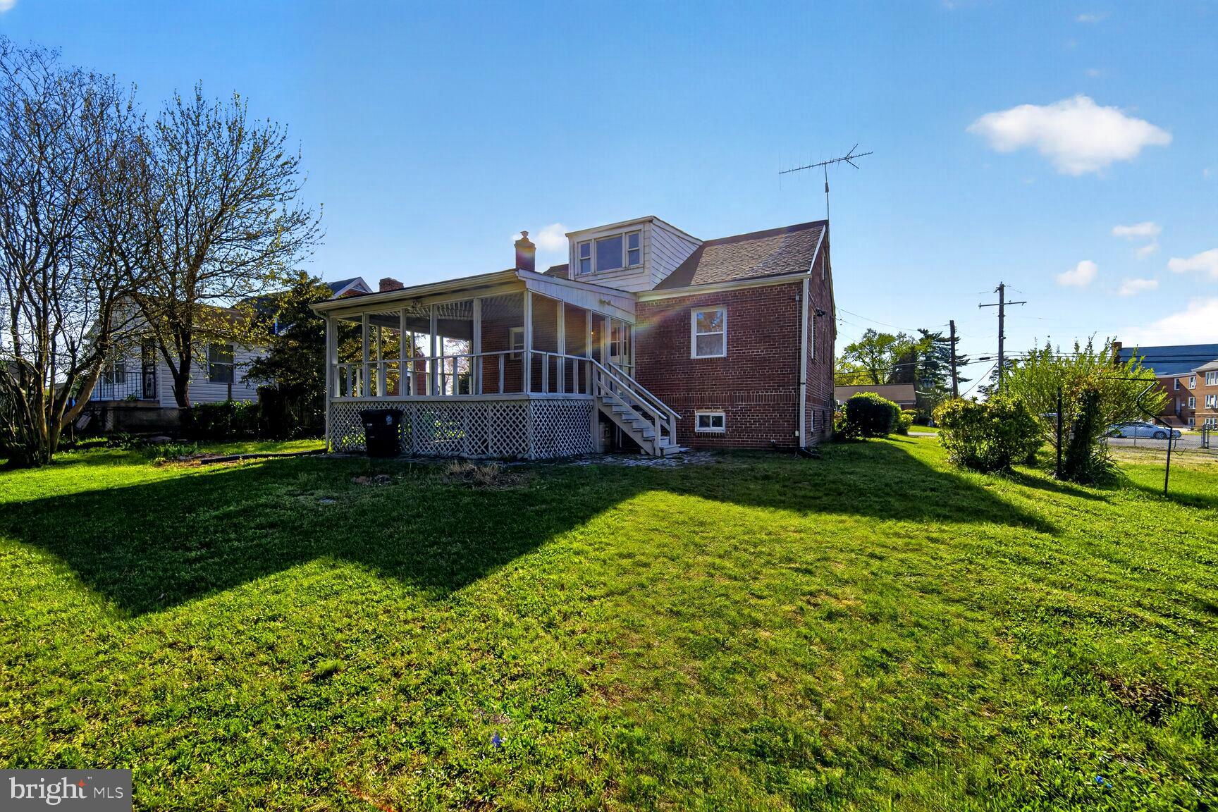 OAK KNOLL - Residential