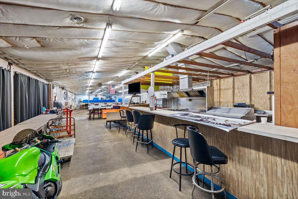 MAHONING VALLEY - Commercial Sale