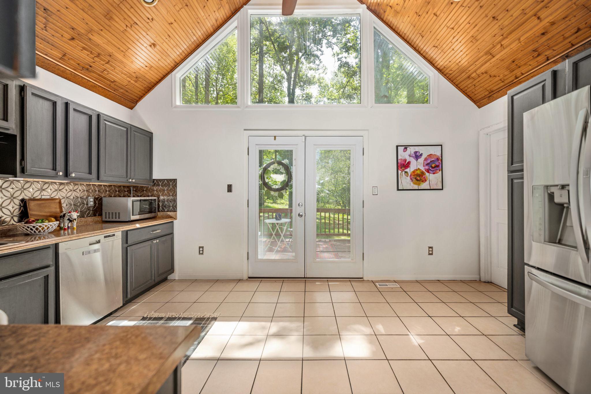 LAKE OF THE WOODS - Residential