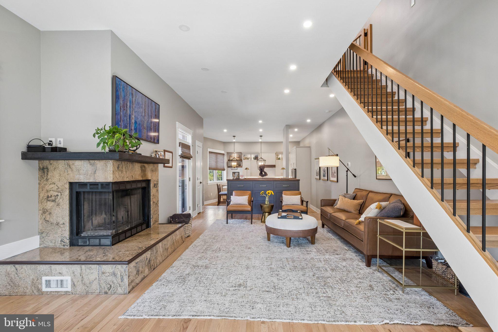 BELLA VISTA - Residential