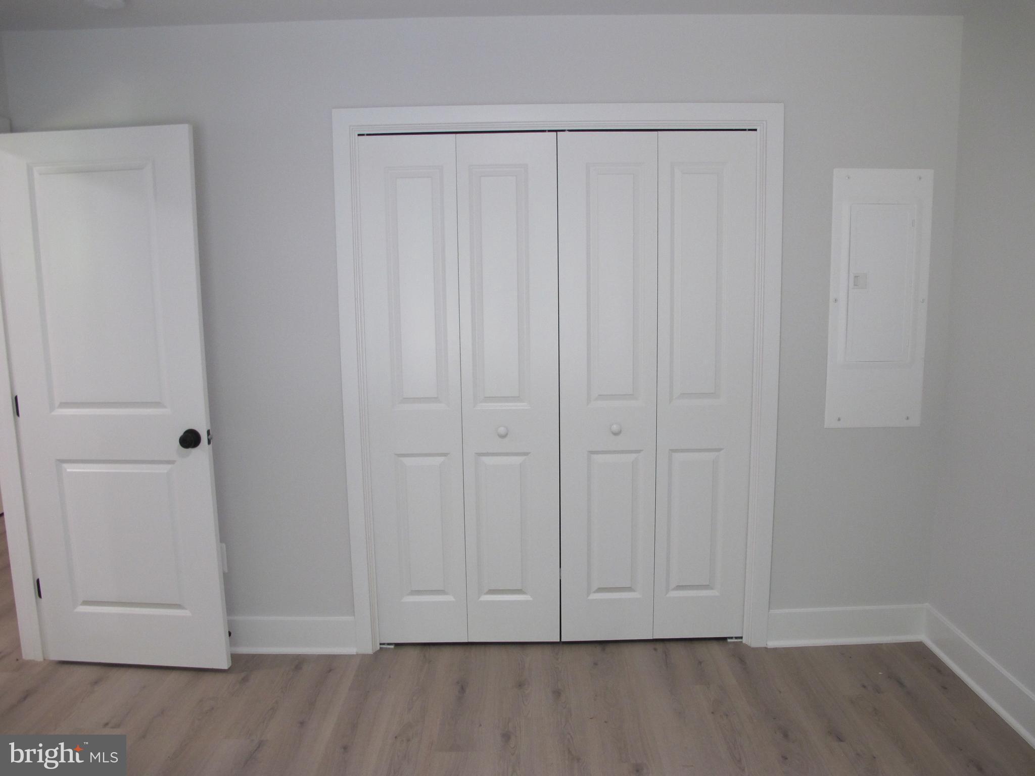 CLASSIC SHORES - Residential