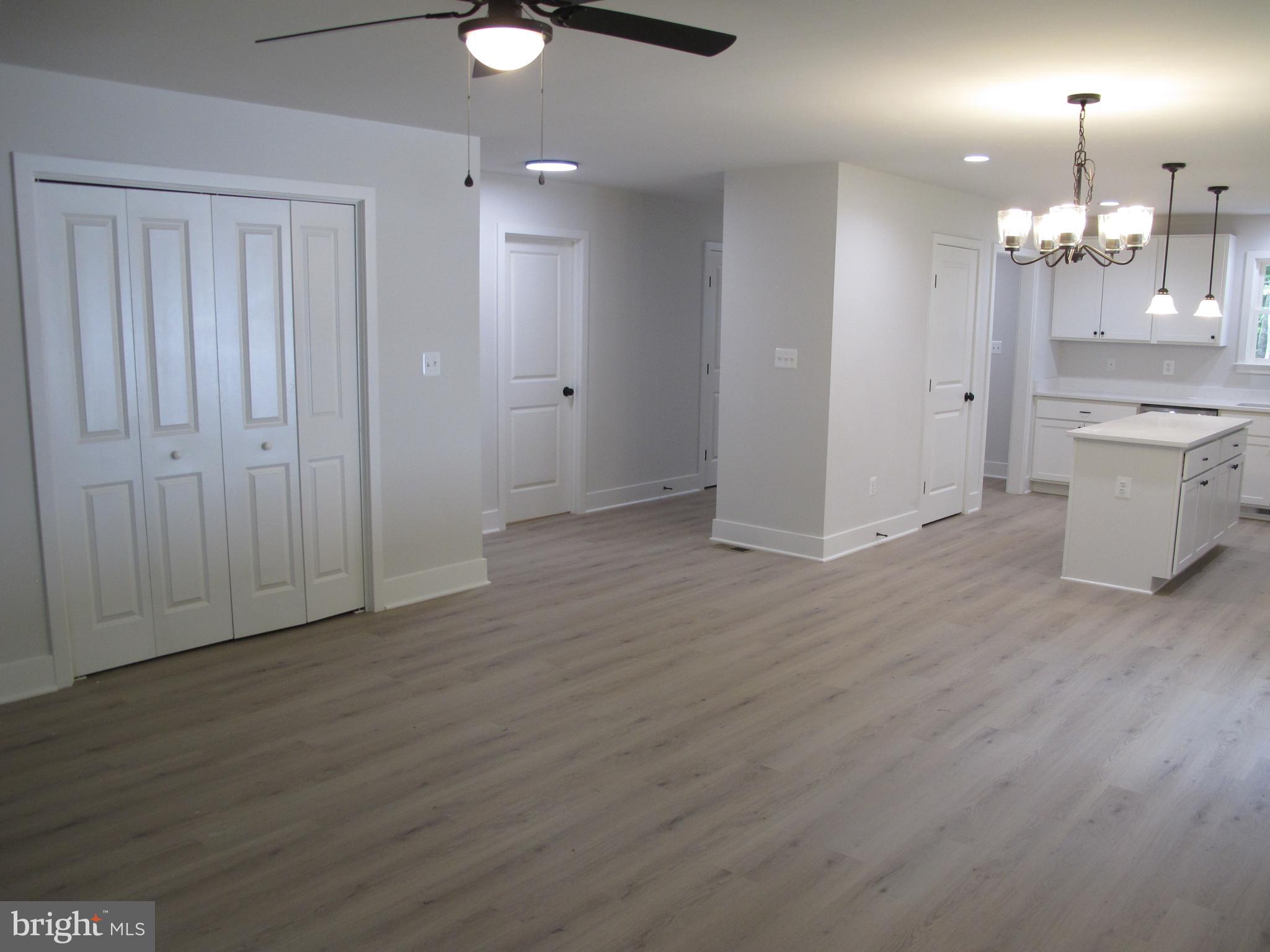 CLASSIC SHORES - Residential