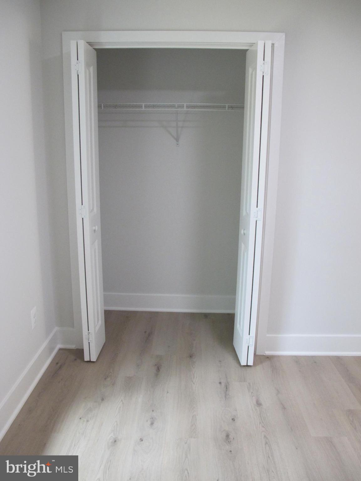 CLASSIC SHORES - Residential