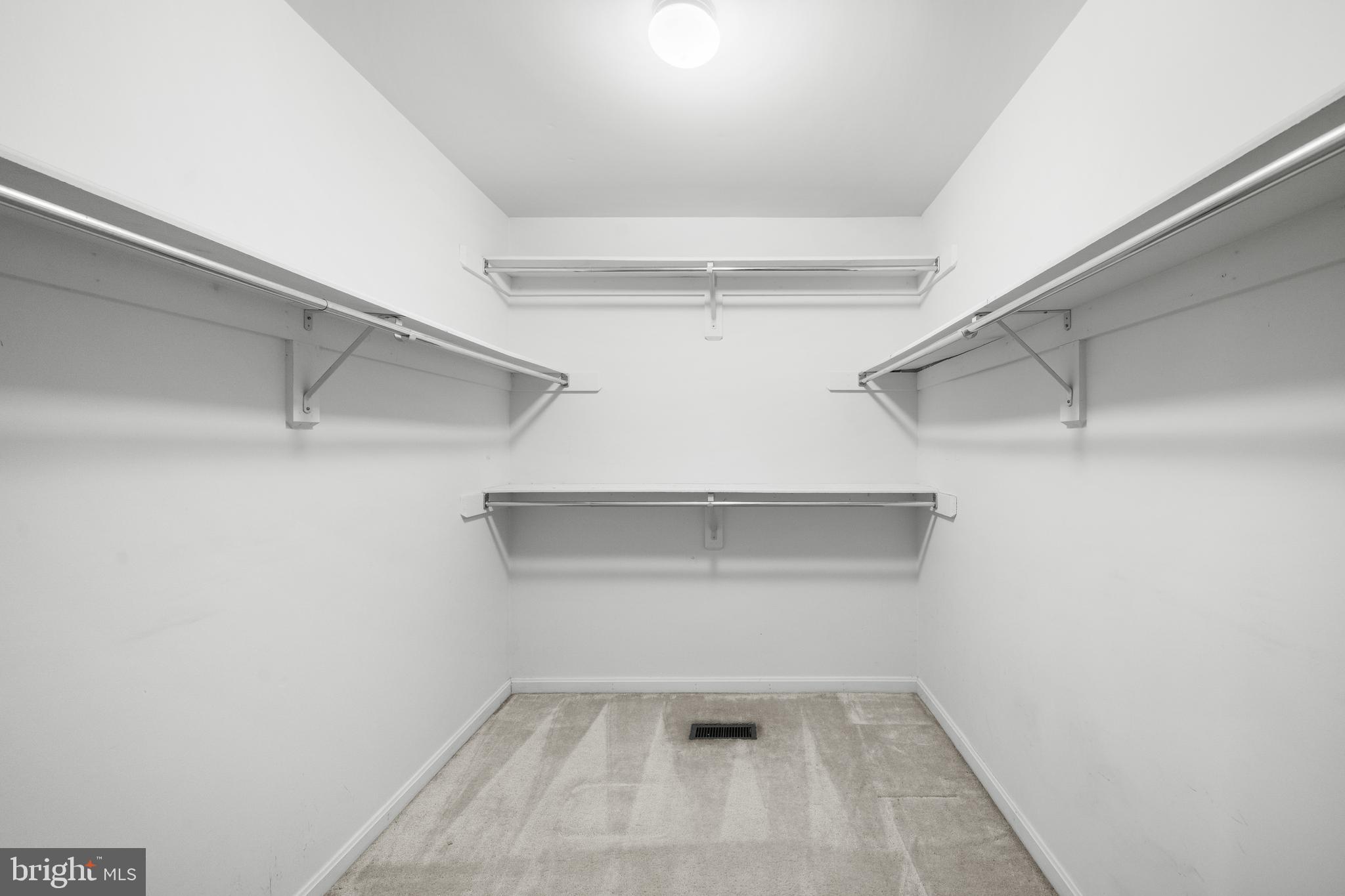 FRANKLIN FARM - Residential