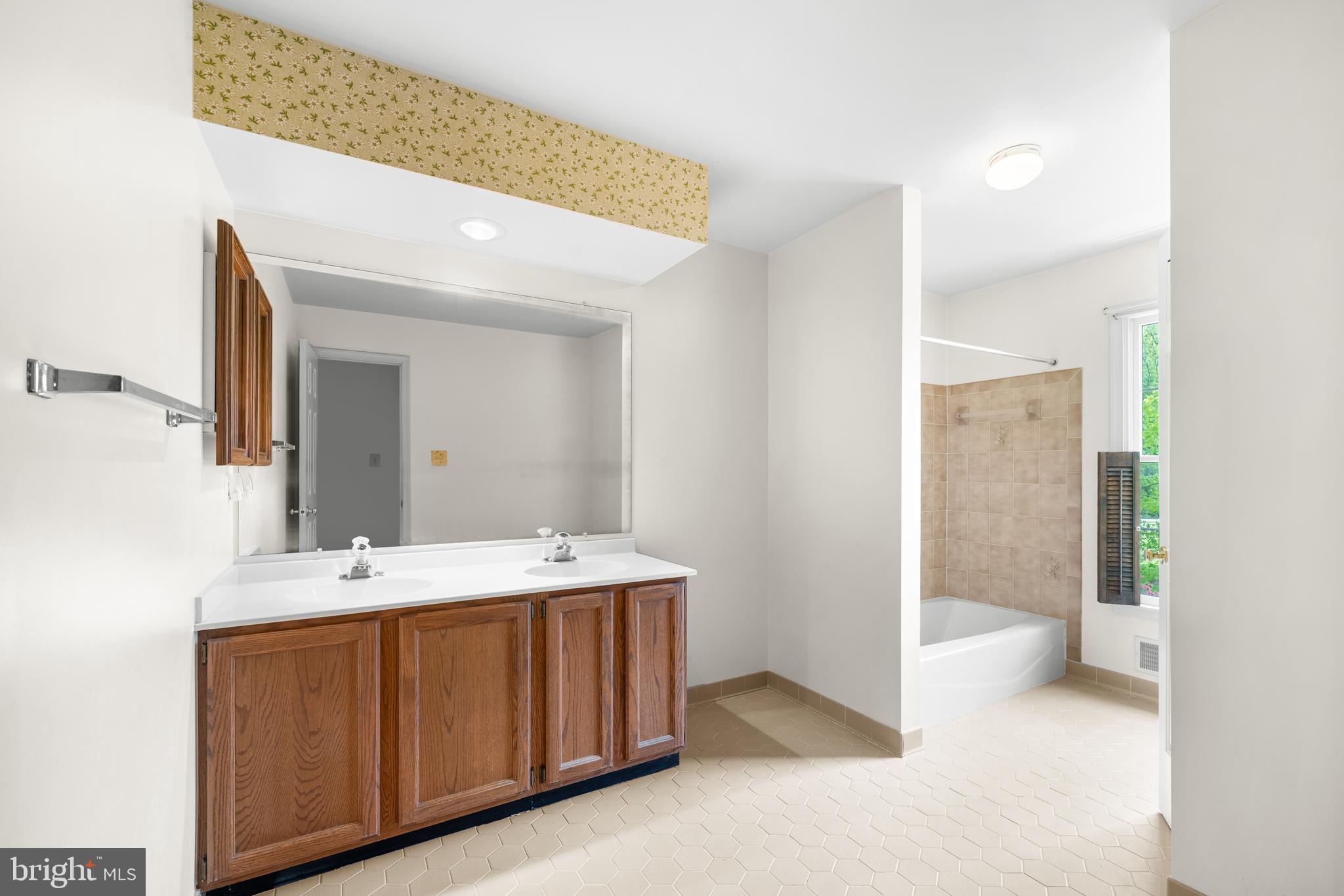 FRANKLIN FARM - Residential