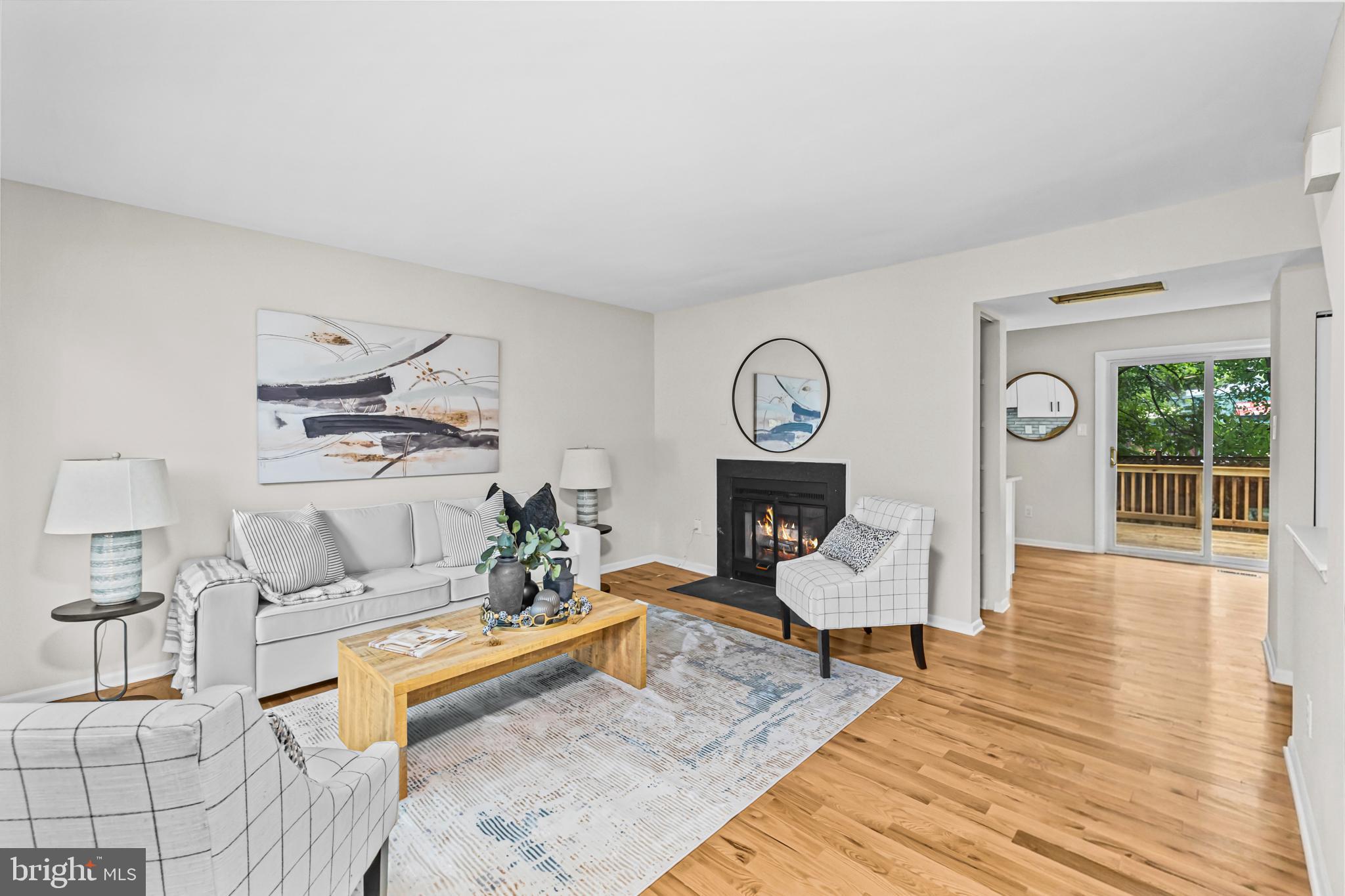 40 SUGARLAND SQUARE COURT
