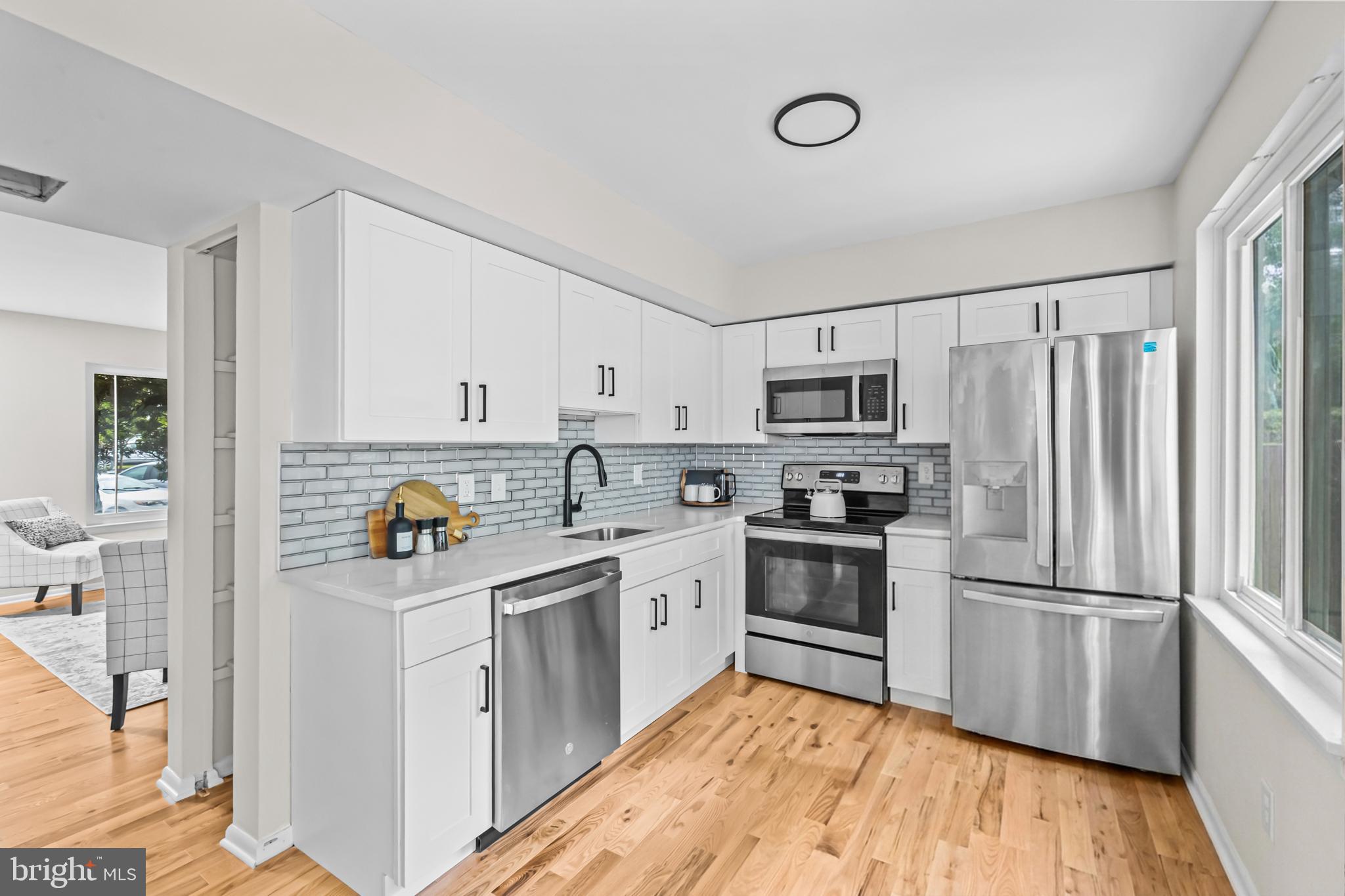 40 SUGARLAND SQUARE COURT