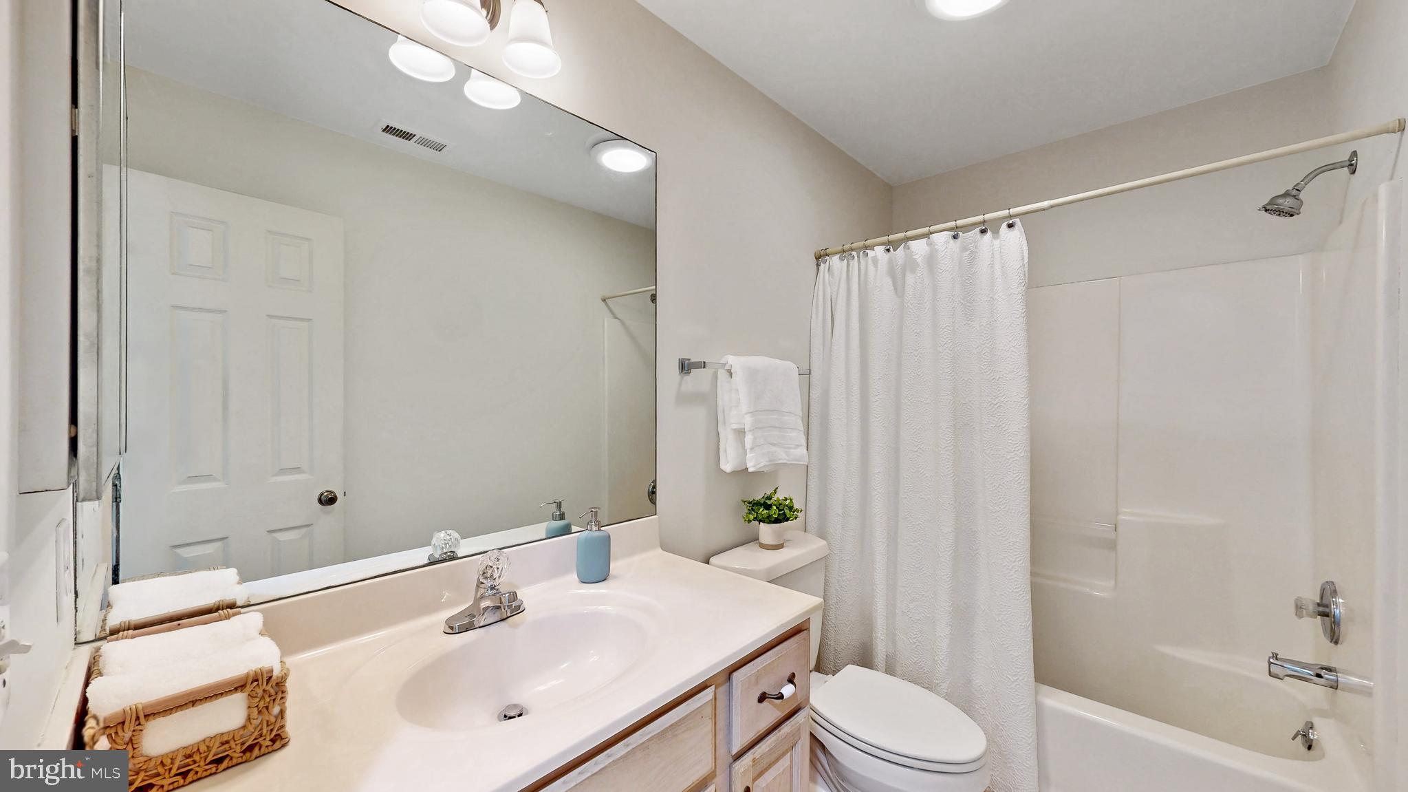 OAK GROVE - Residential