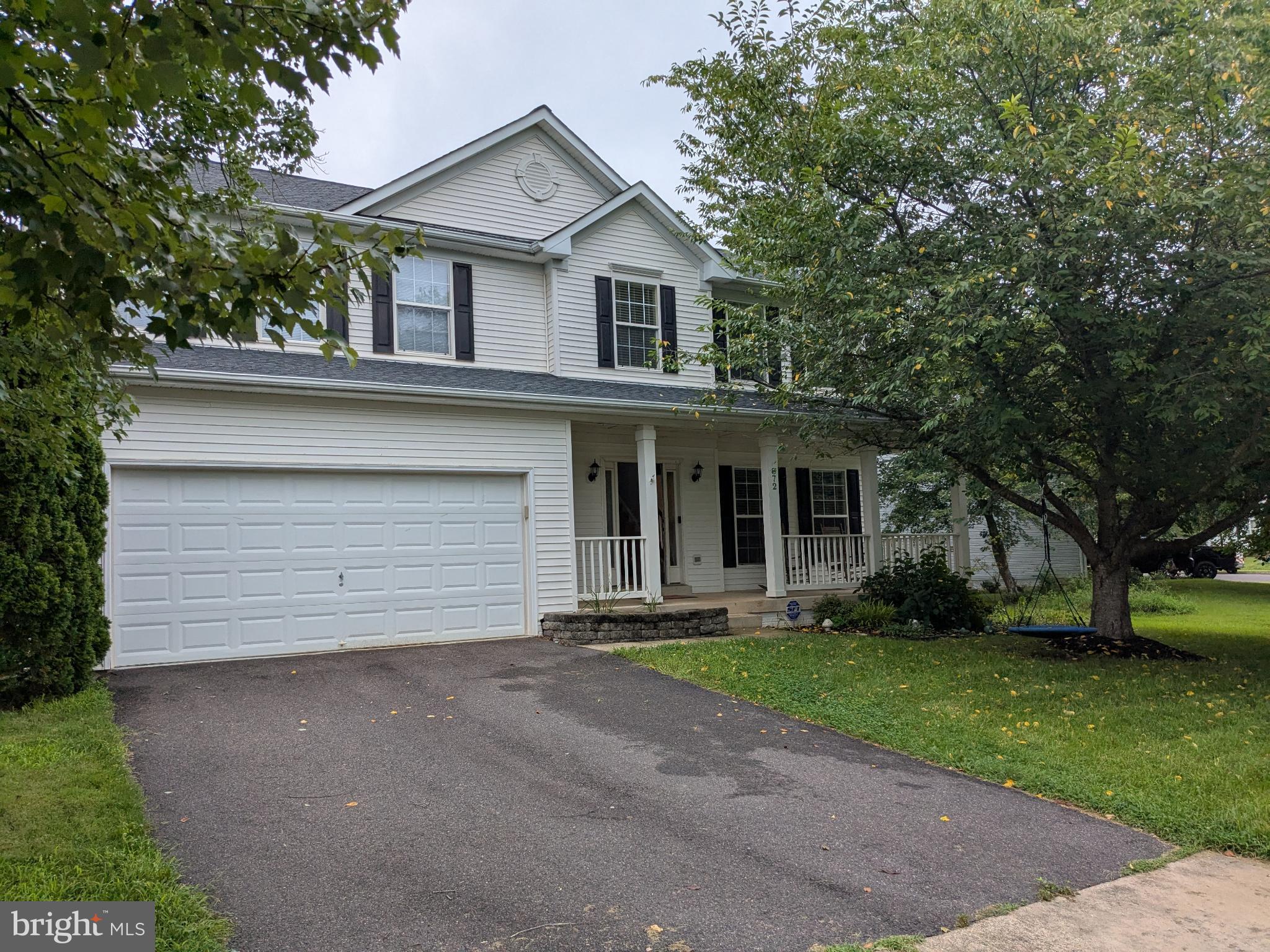 872 WOODCREST LOOP