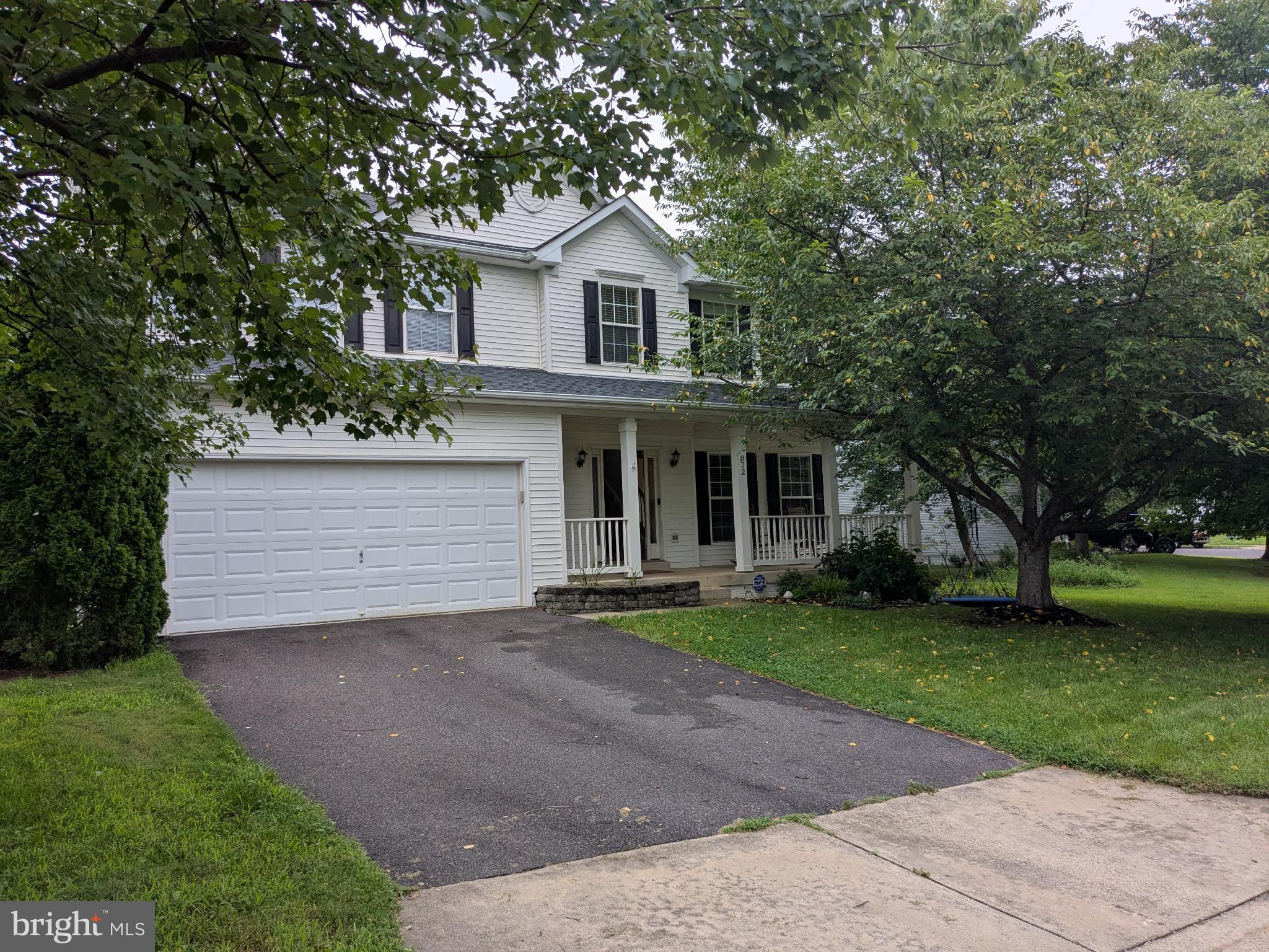 872 WOODCREST LOOP