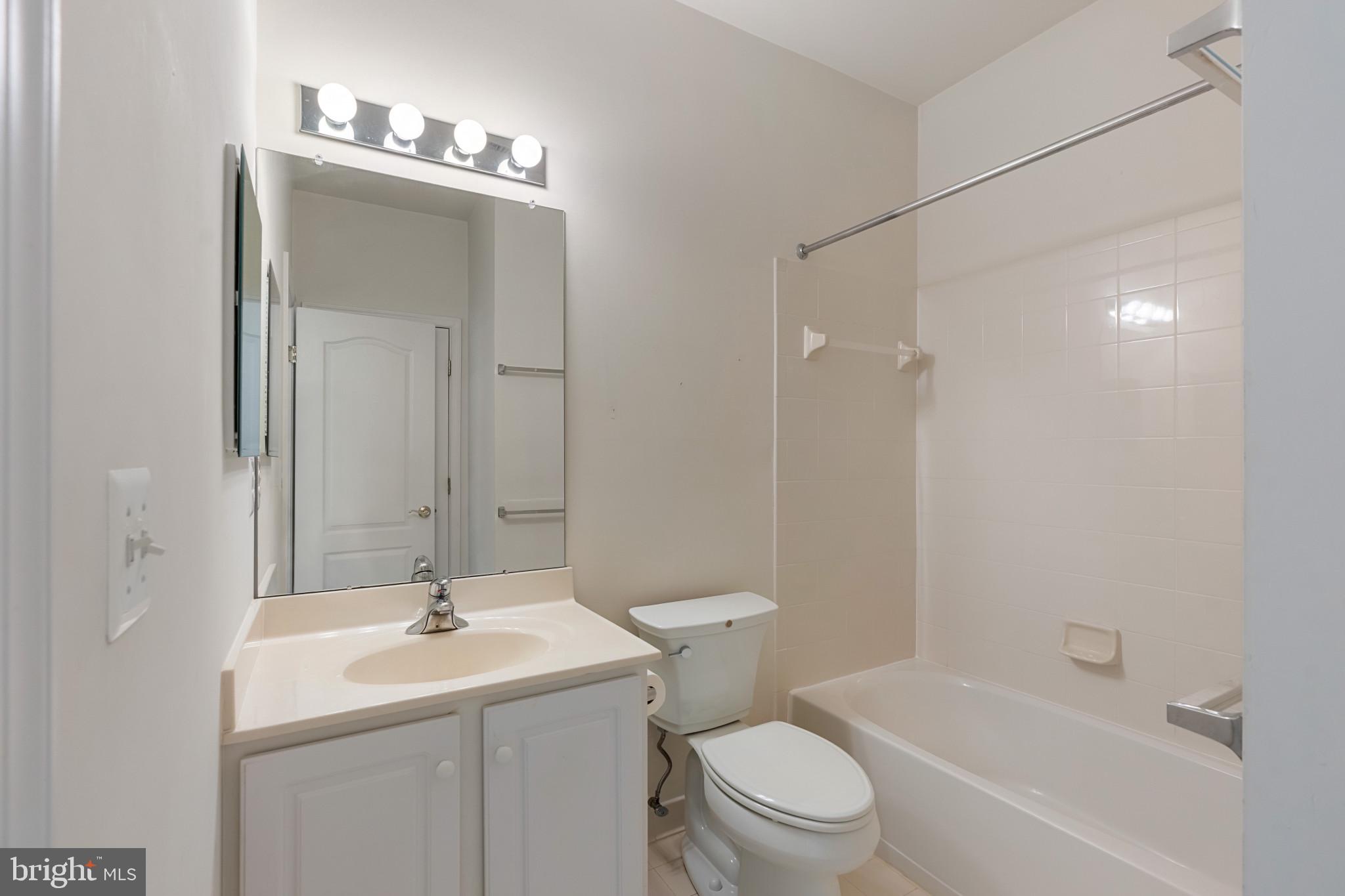 EASTON CLUB EAST - Residential