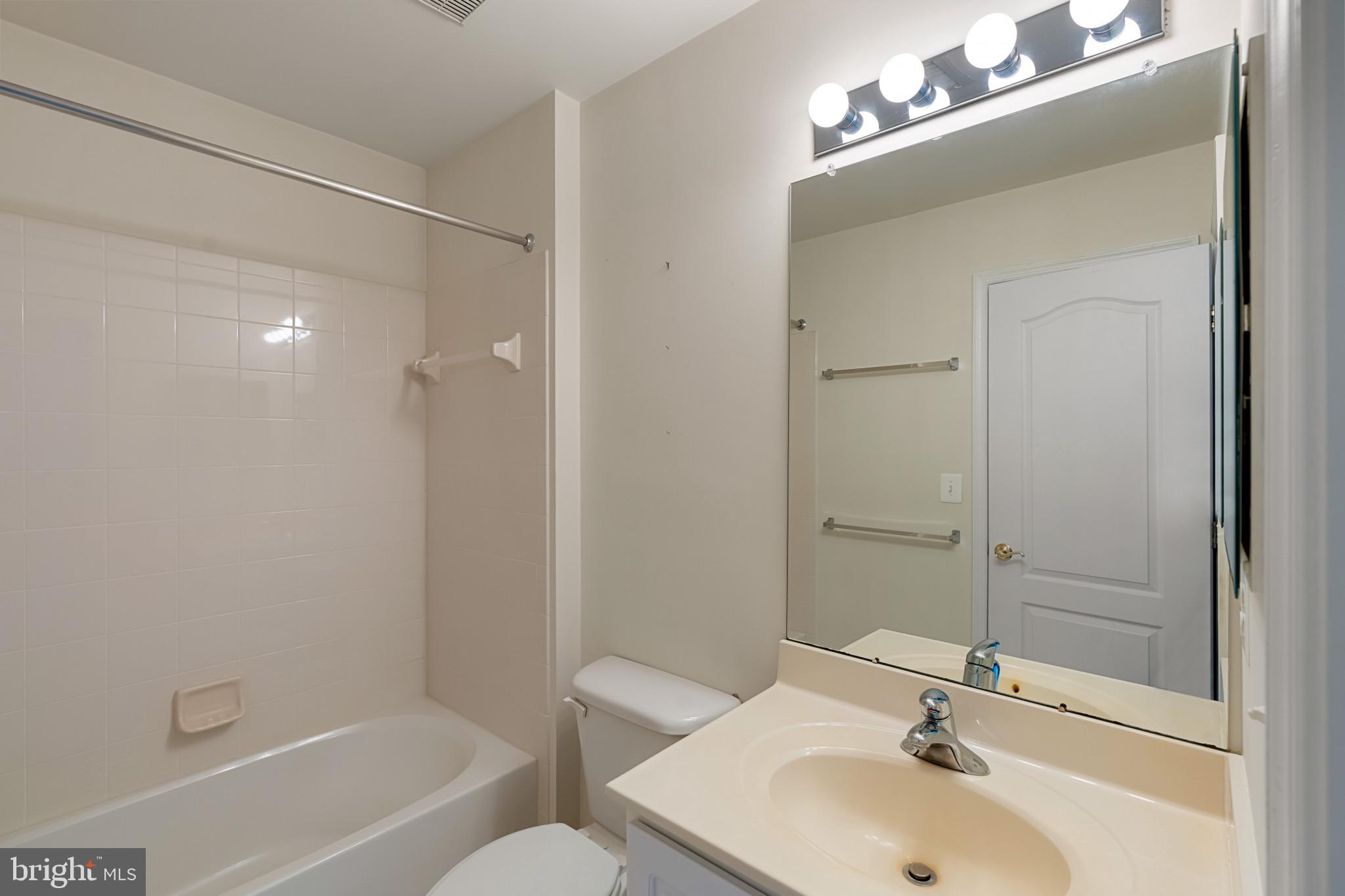 EASTON CLUB EAST - Residential