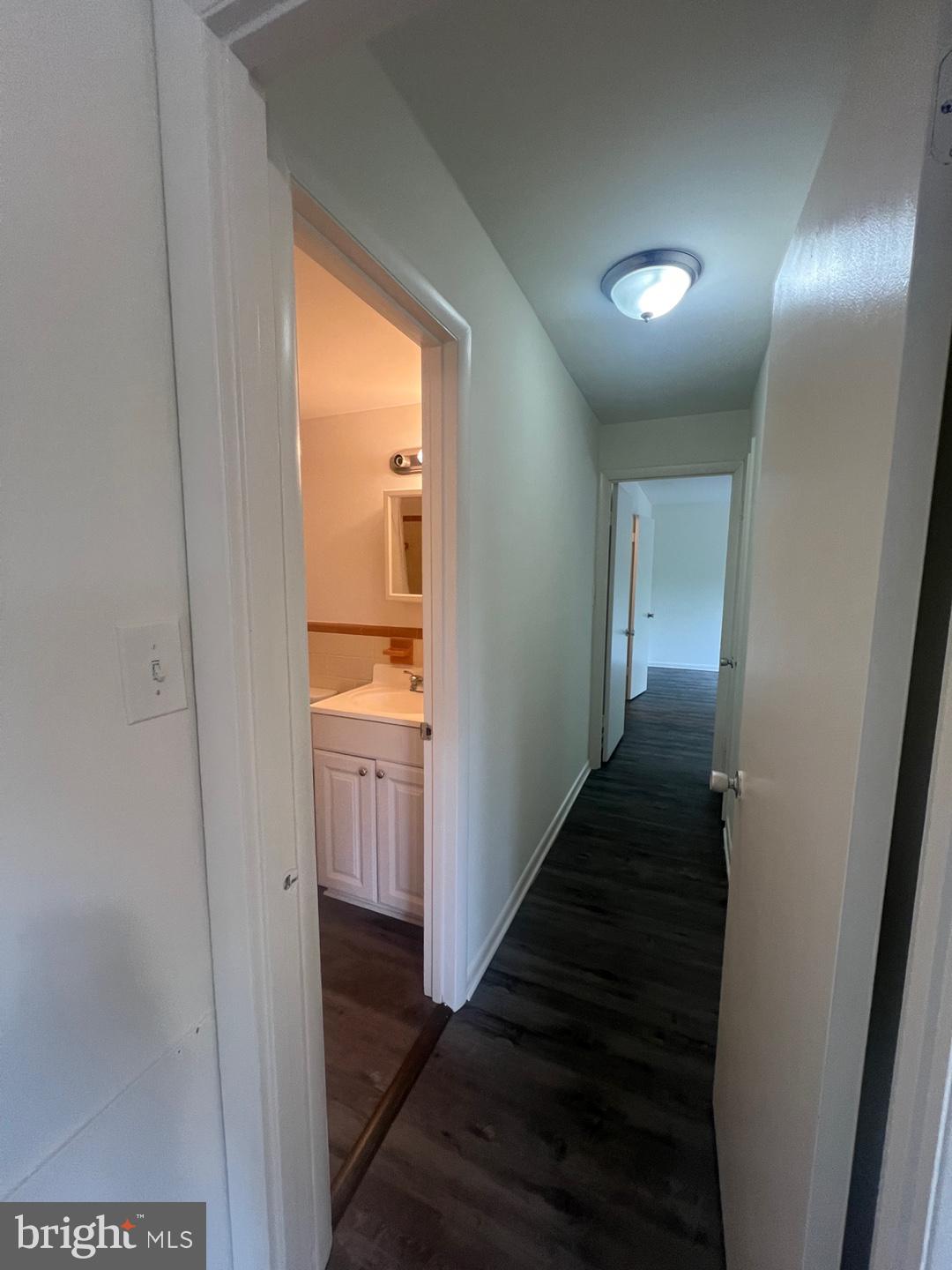 ANNANDALE GARDENS - Residential Lease