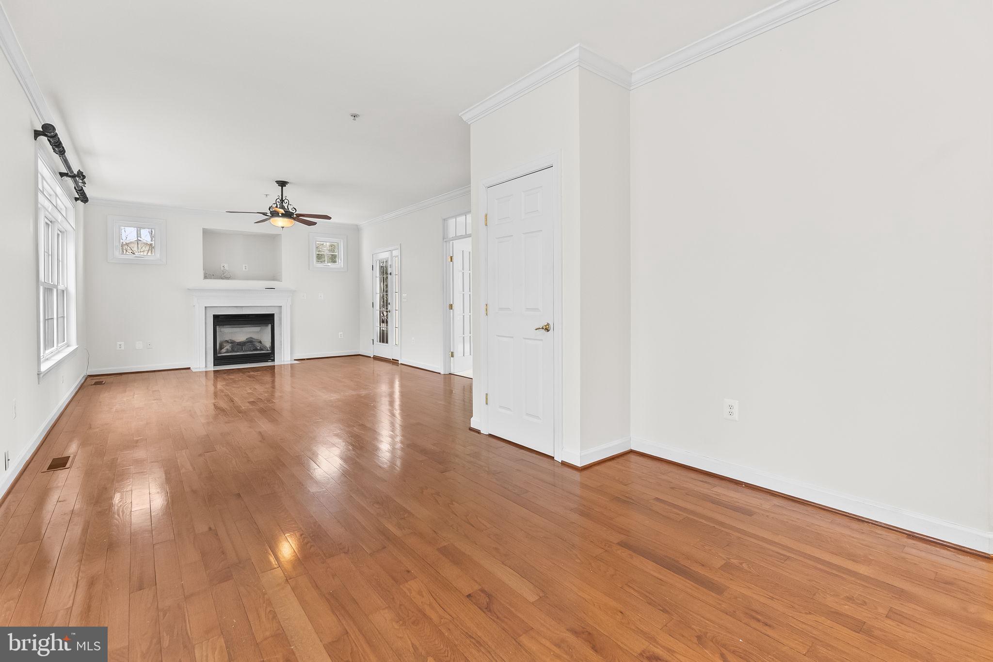 GUNSTON MANOR LANDING - Residential