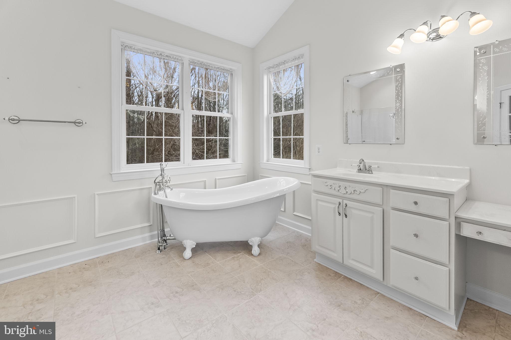 GUNSTON MANOR LANDING - Residential