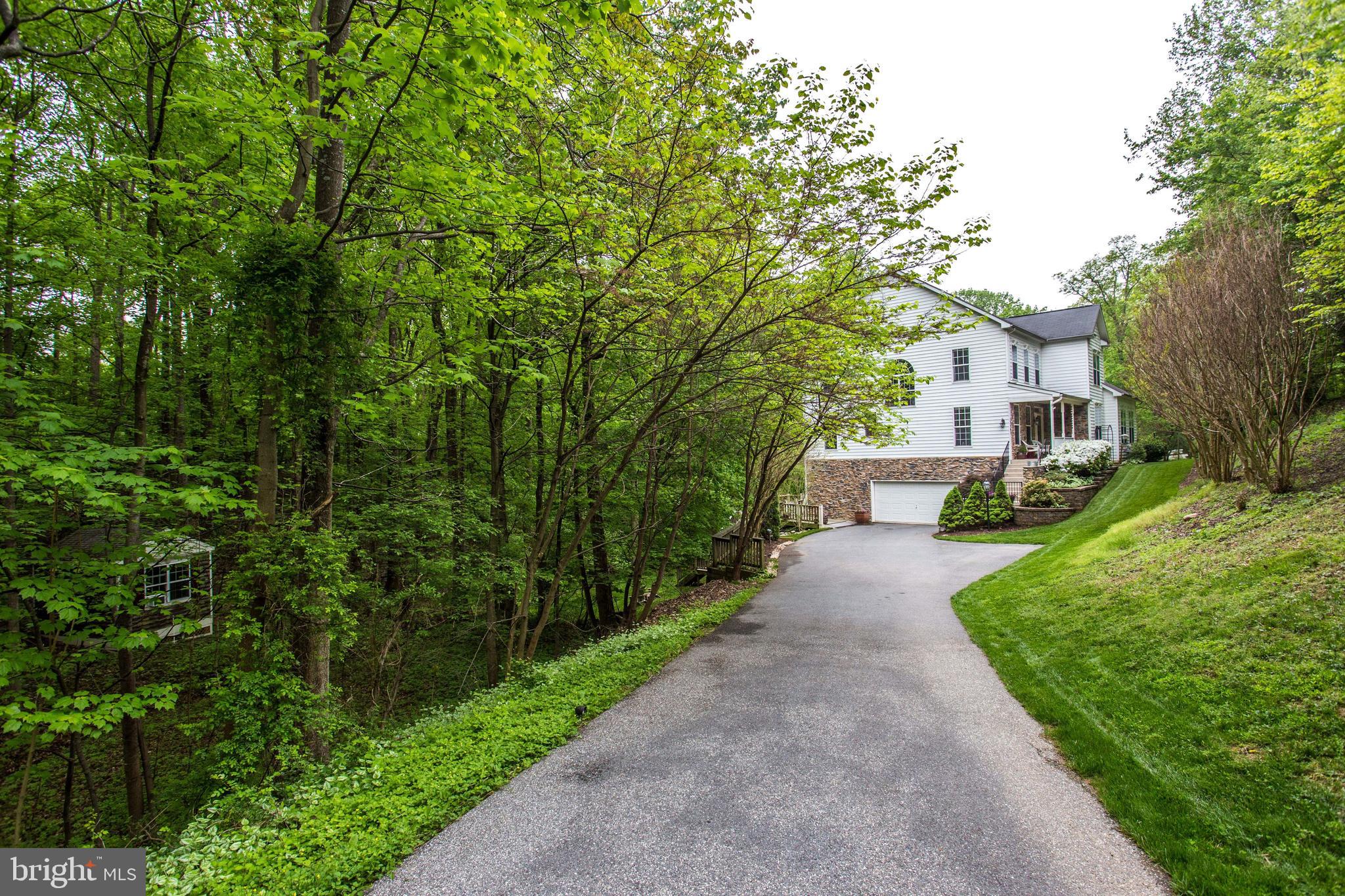 HUNGERFORD MANOR - Residential