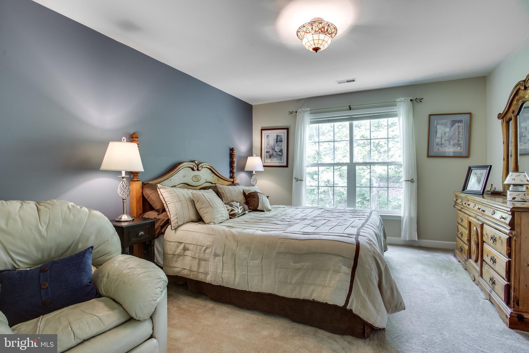 HUNGERFORD MANOR - Residential