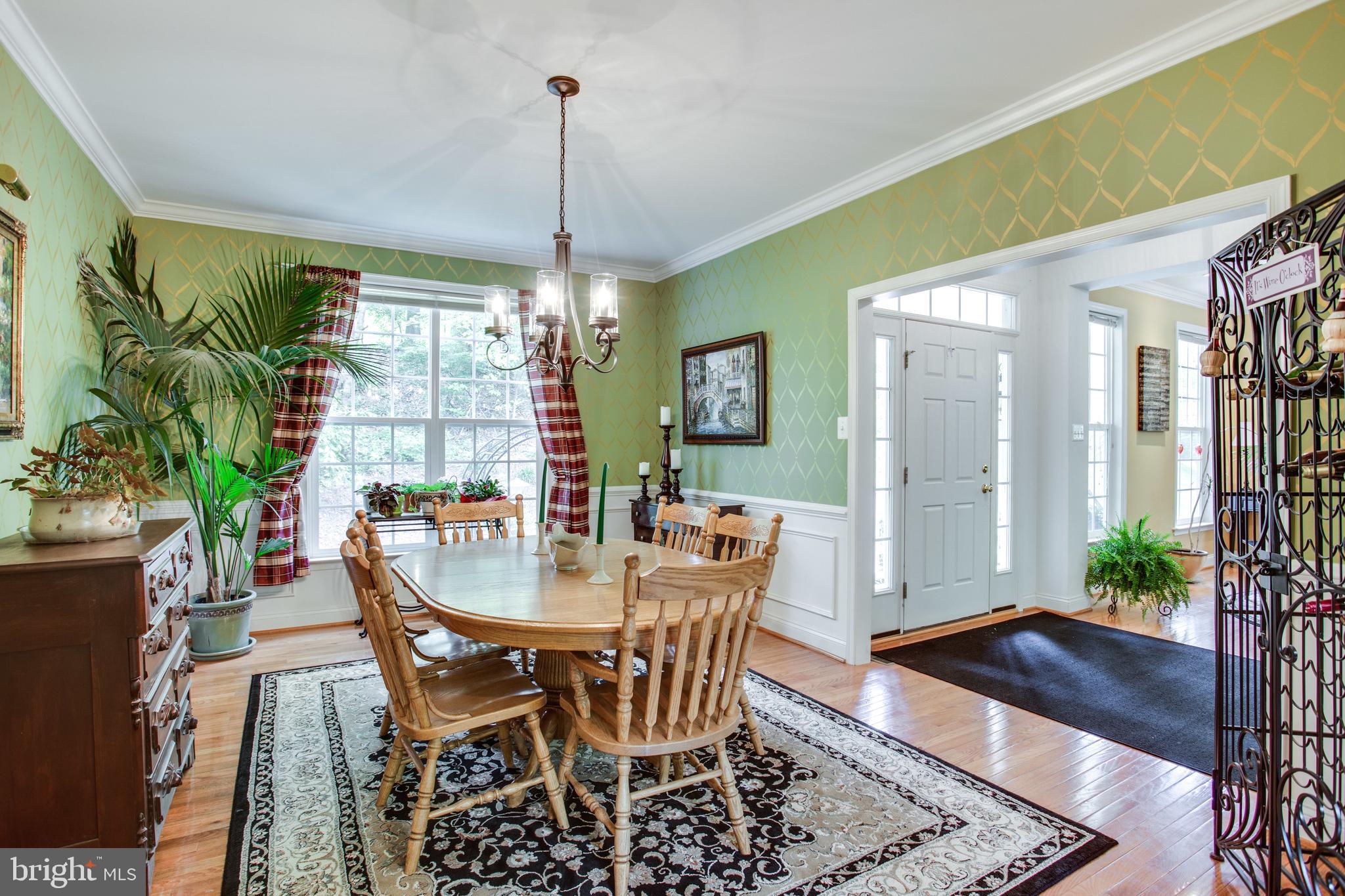 HUNGERFORD MANOR - Residential