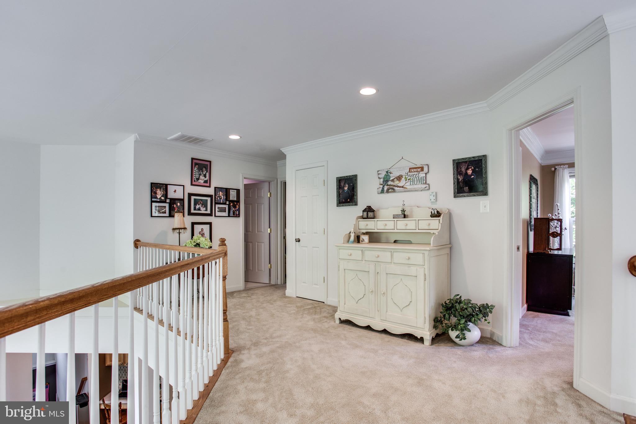 HUNGERFORD MANOR - Residential