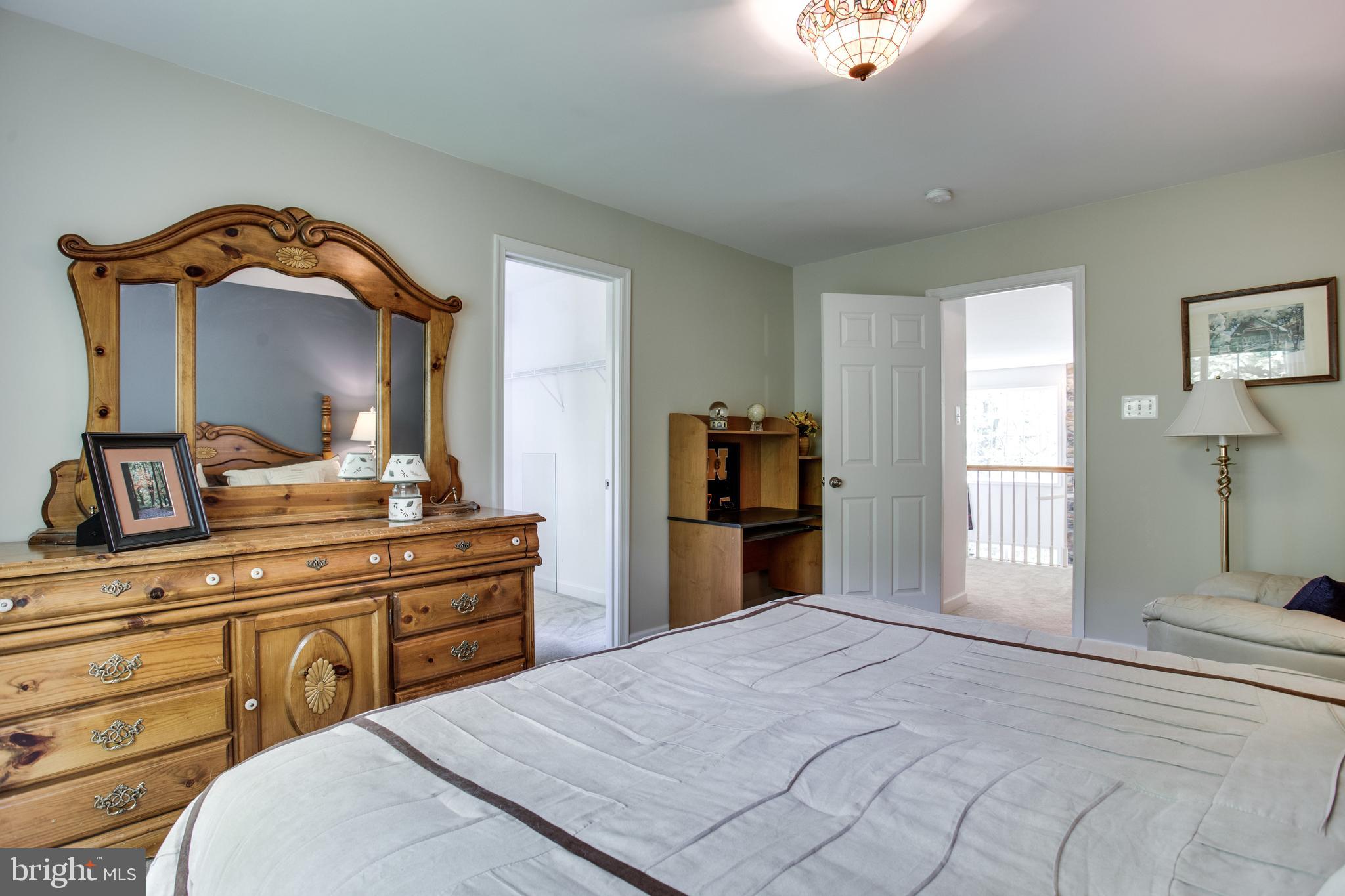 HUNGERFORD MANOR - Residential