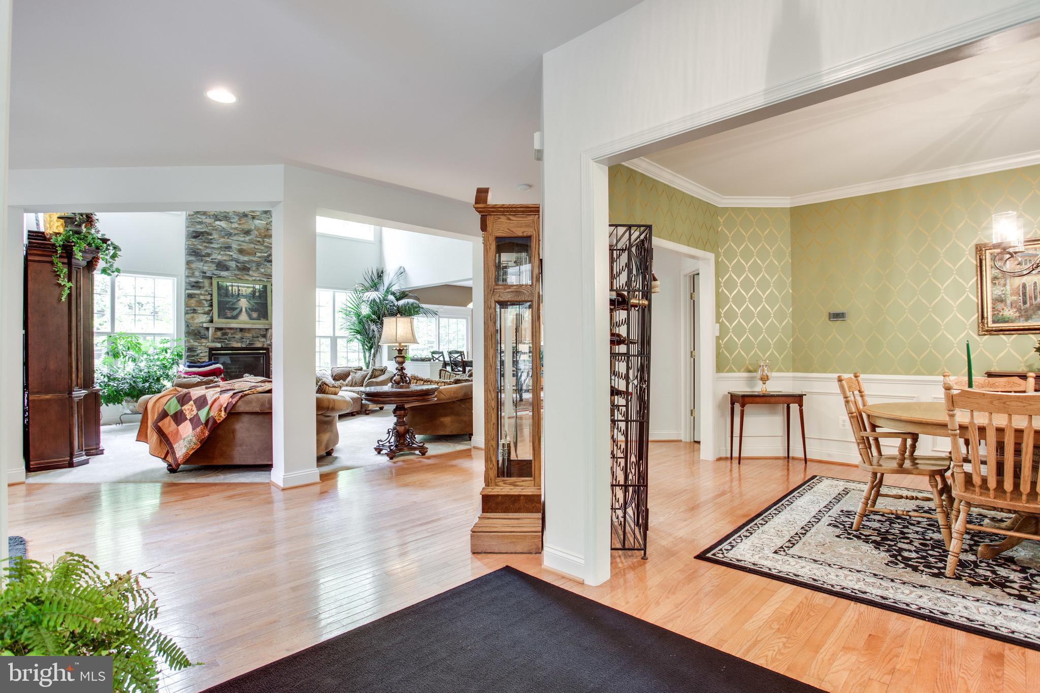 HUNGERFORD MANOR - Residential