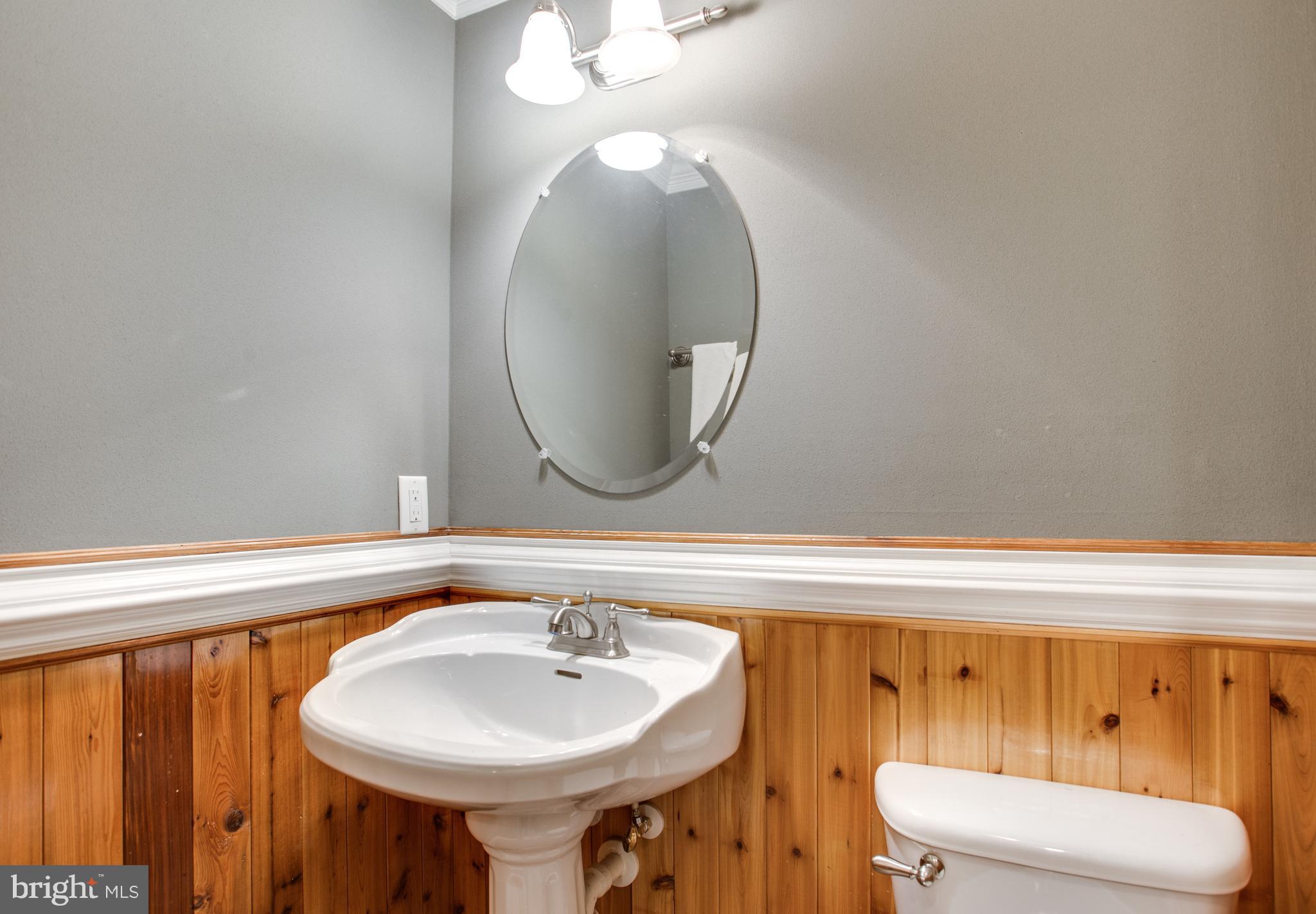 HUNGERFORD MANOR - Residential