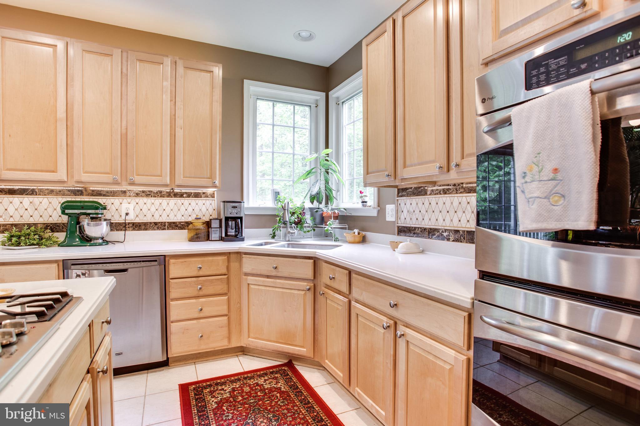 HUNGERFORD MANOR - Residential