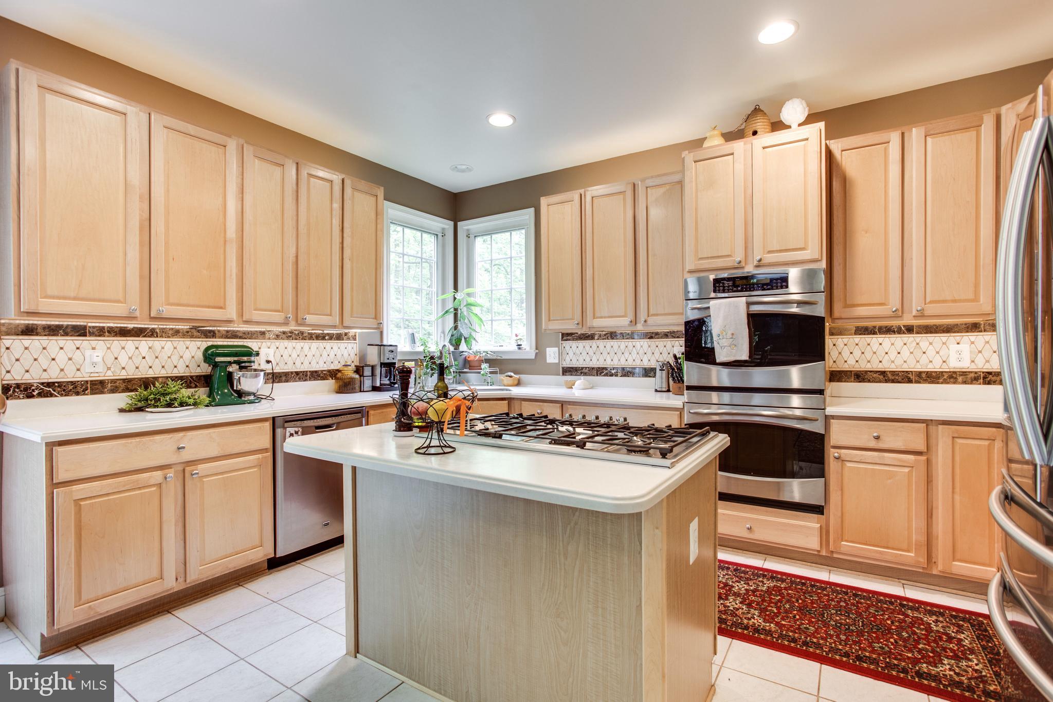 HUNGERFORD MANOR - Residential