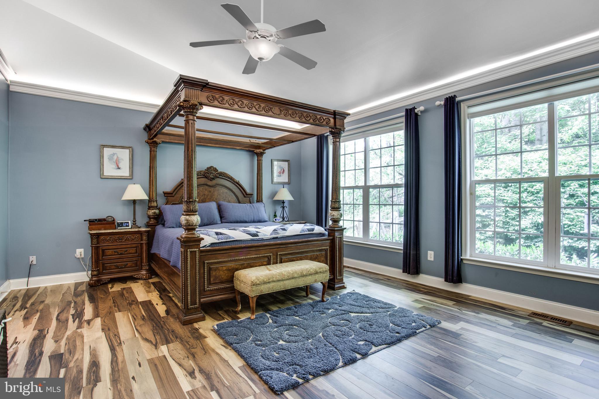 HUNGERFORD MANOR - Residential