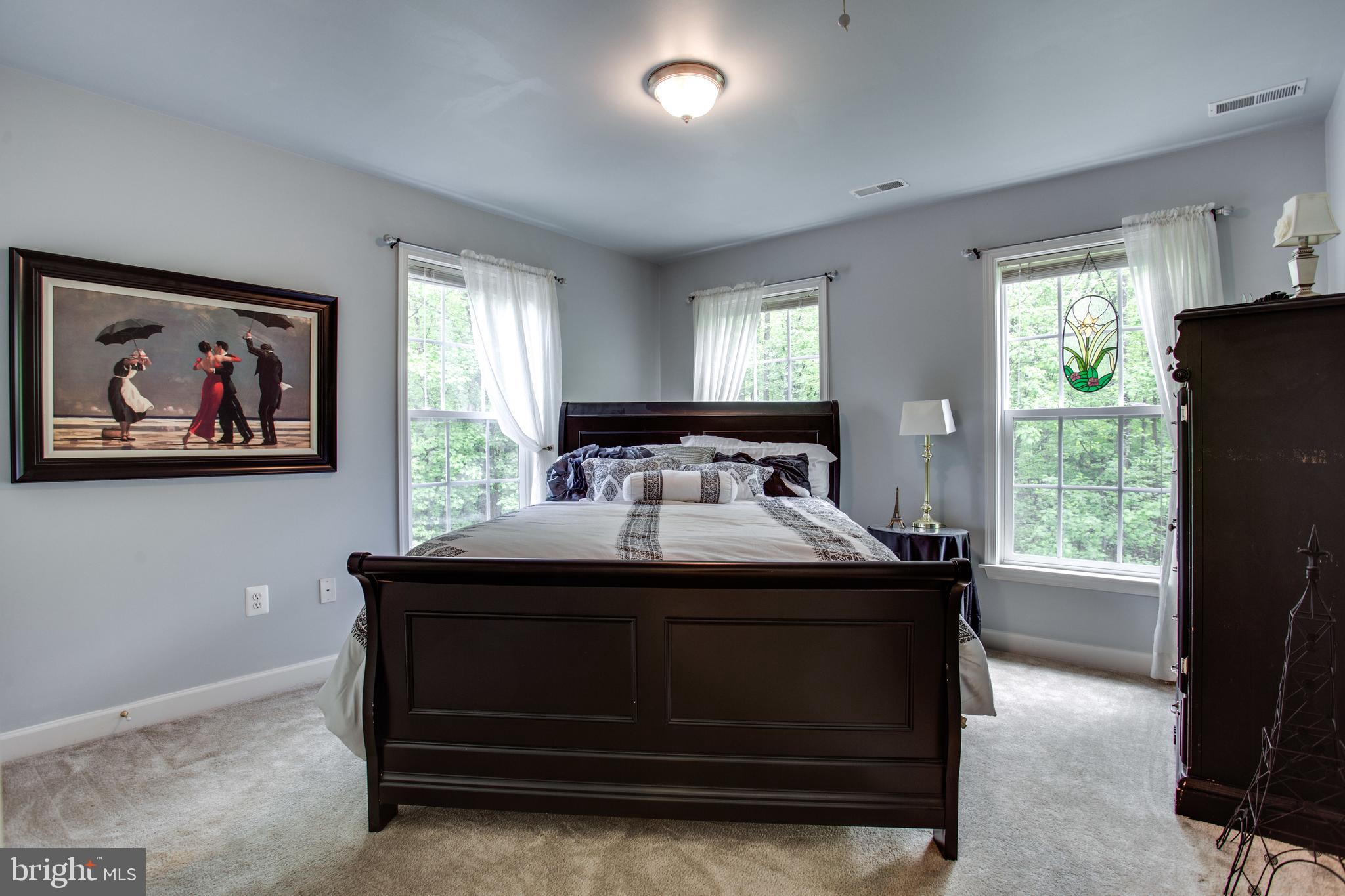 HUNGERFORD MANOR - Residential