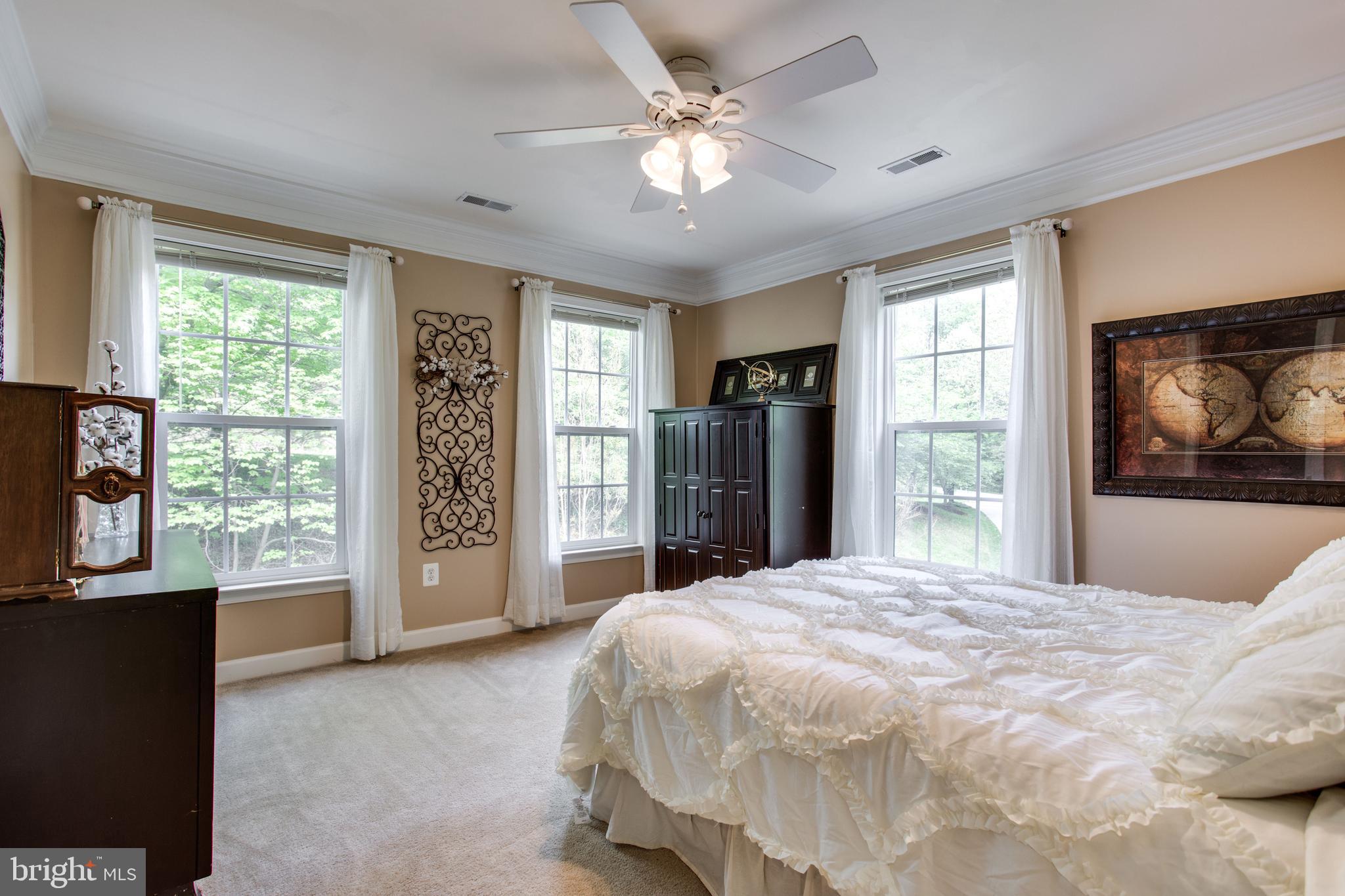 HUNGERFORD MANOR - Residential