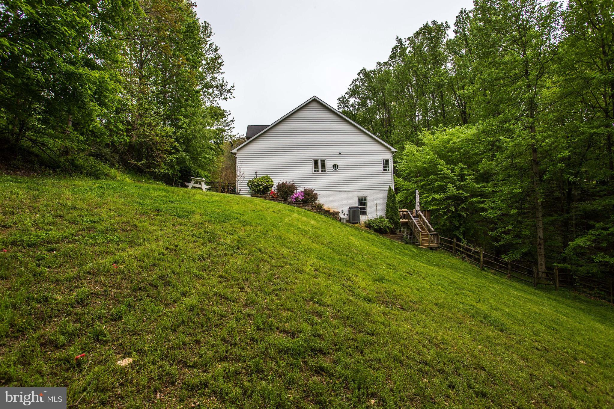 HUNGERFORD MANOR - Residential