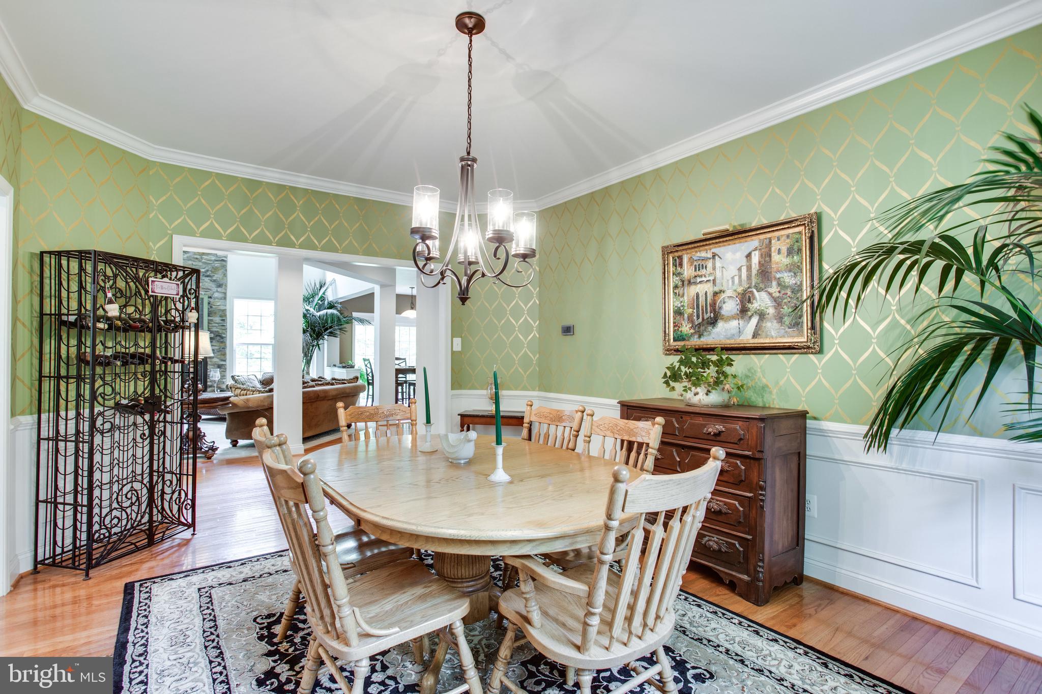 HUNGERFORD MANOR - Residential