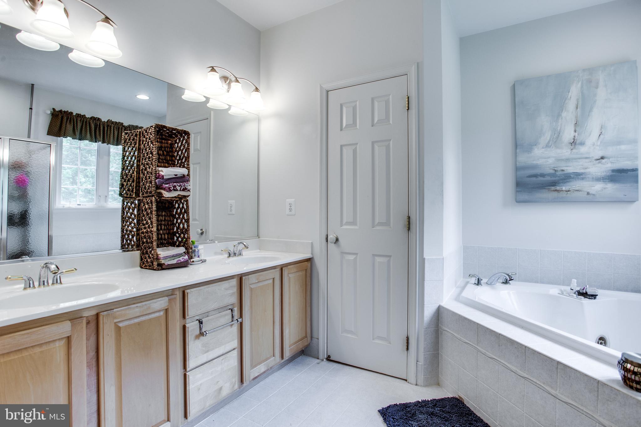 HUNGERFORD MANOR - Residential