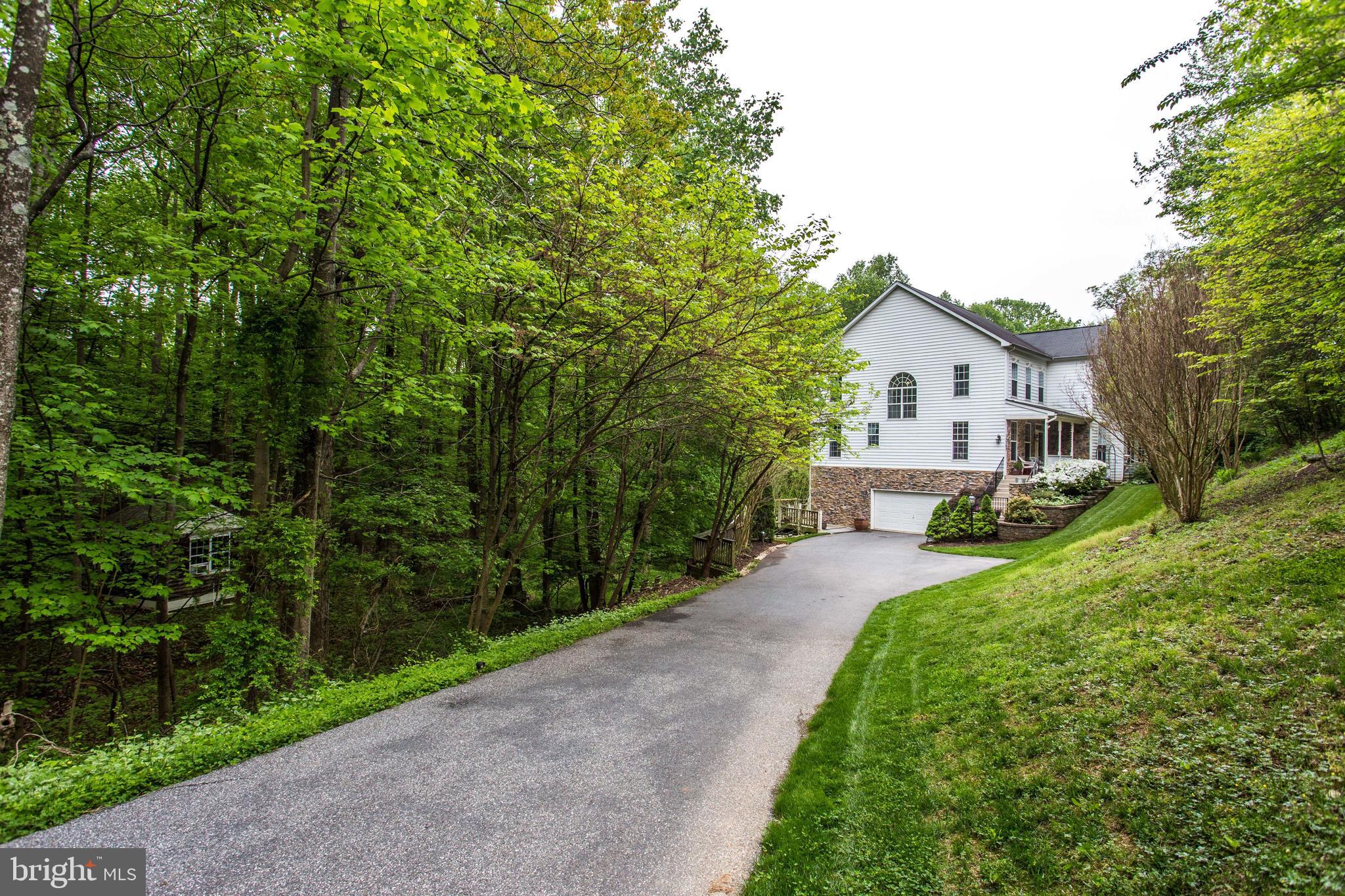 HUNGERFORD MANOR - Residential