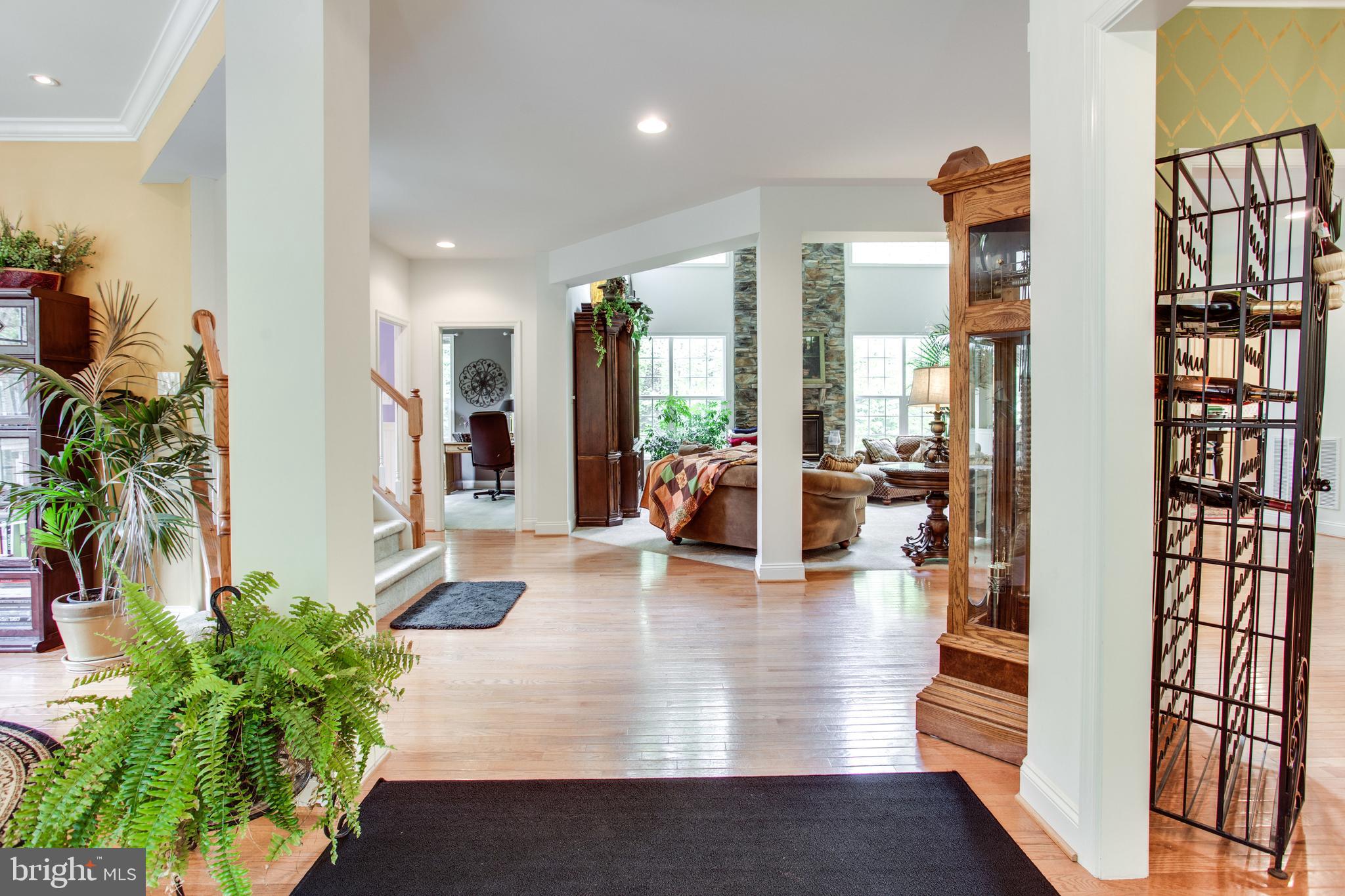 HUNGERFORD MANOR - Residential