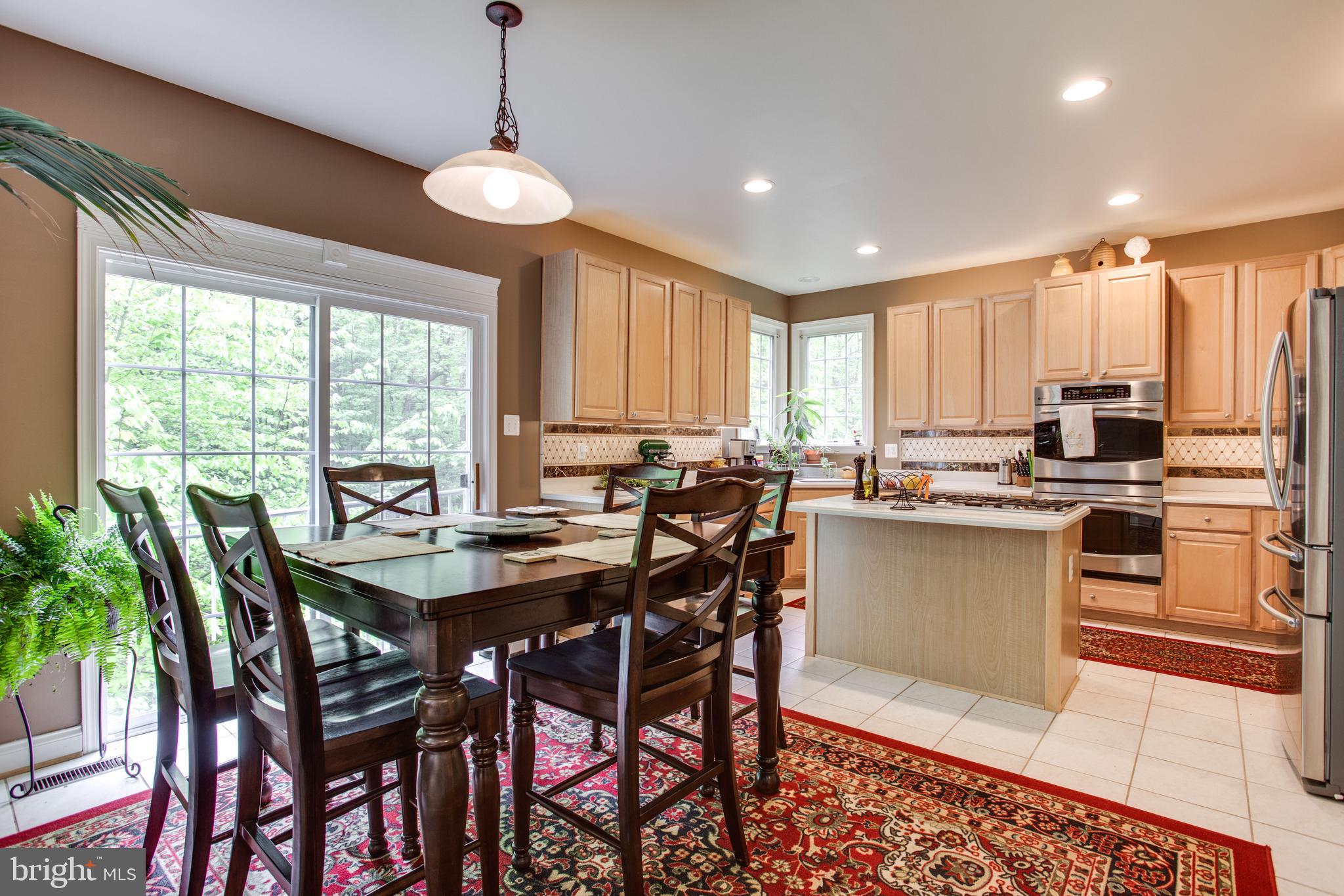 HUNGERFORD MANOR - Residential