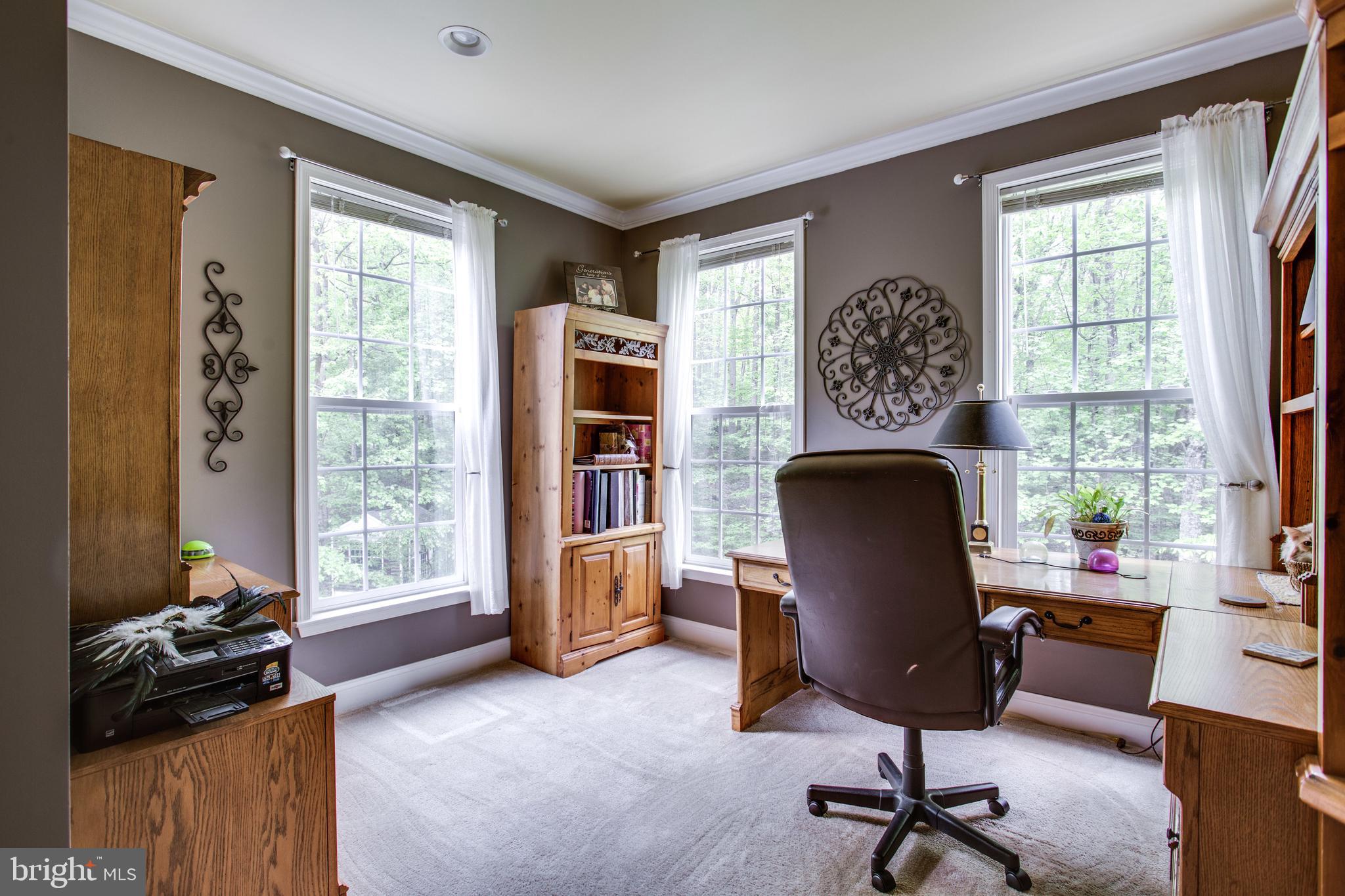 HUNGERFORD MANOR - Residential