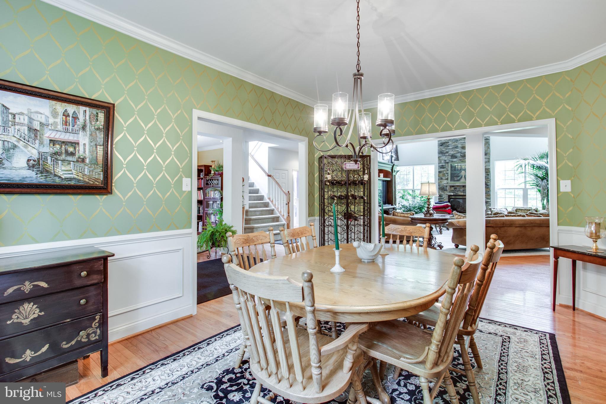 HUNGERFORD MANOR - Residential