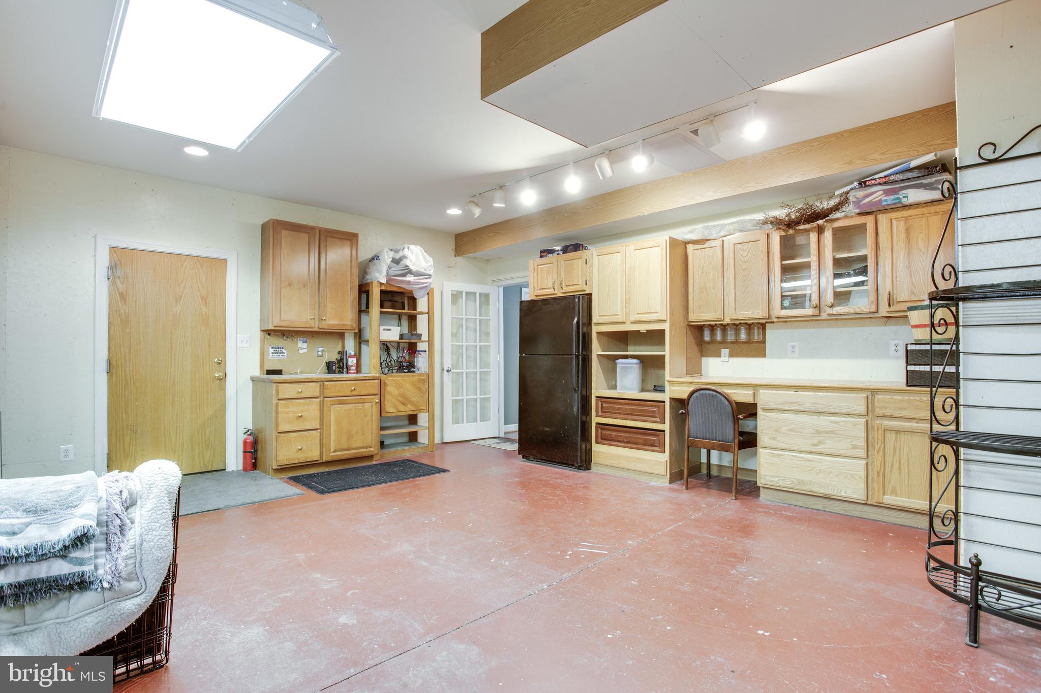 HUNGERFORD MANOR - Residential