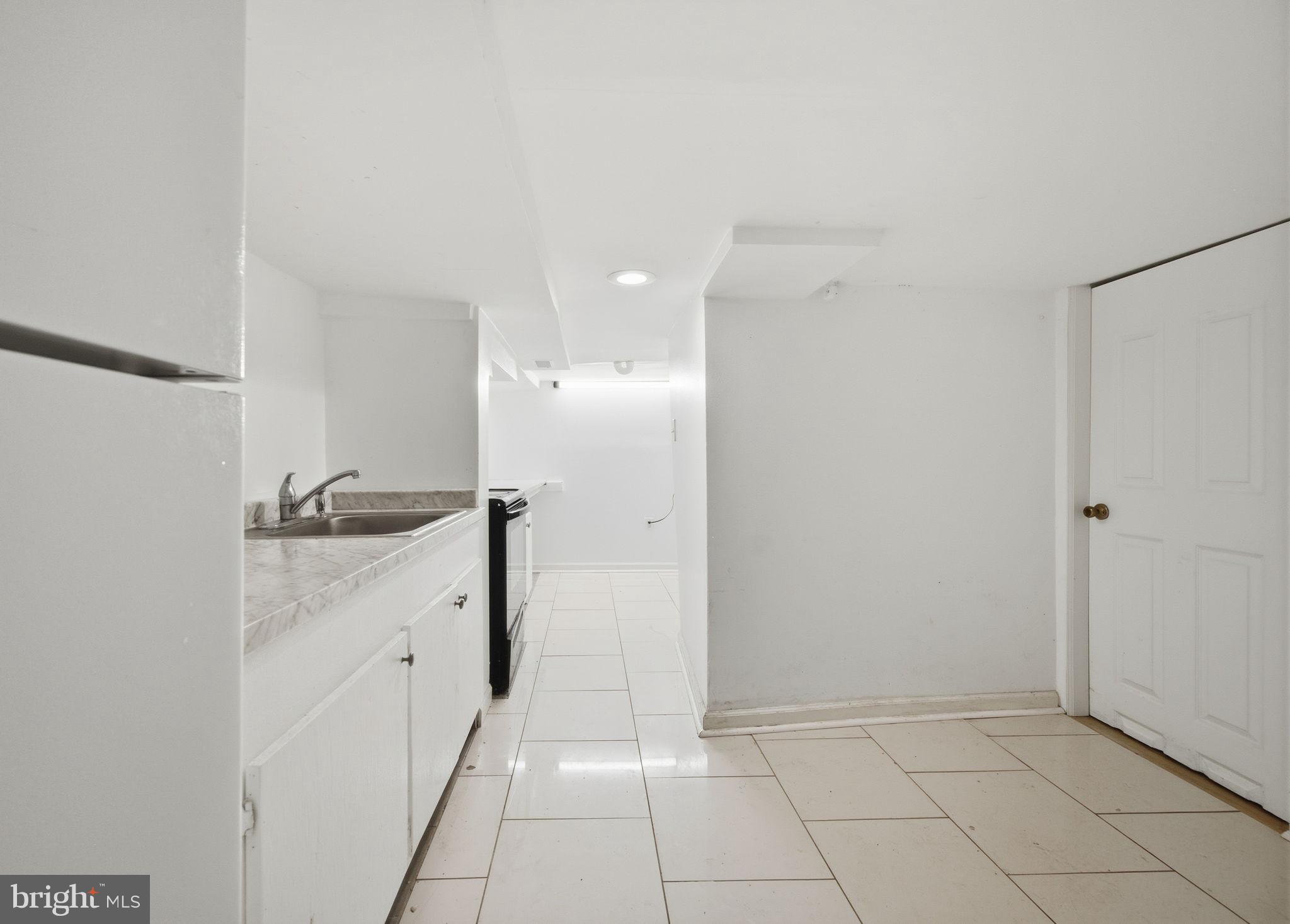 COLMAR MANOR - Residential